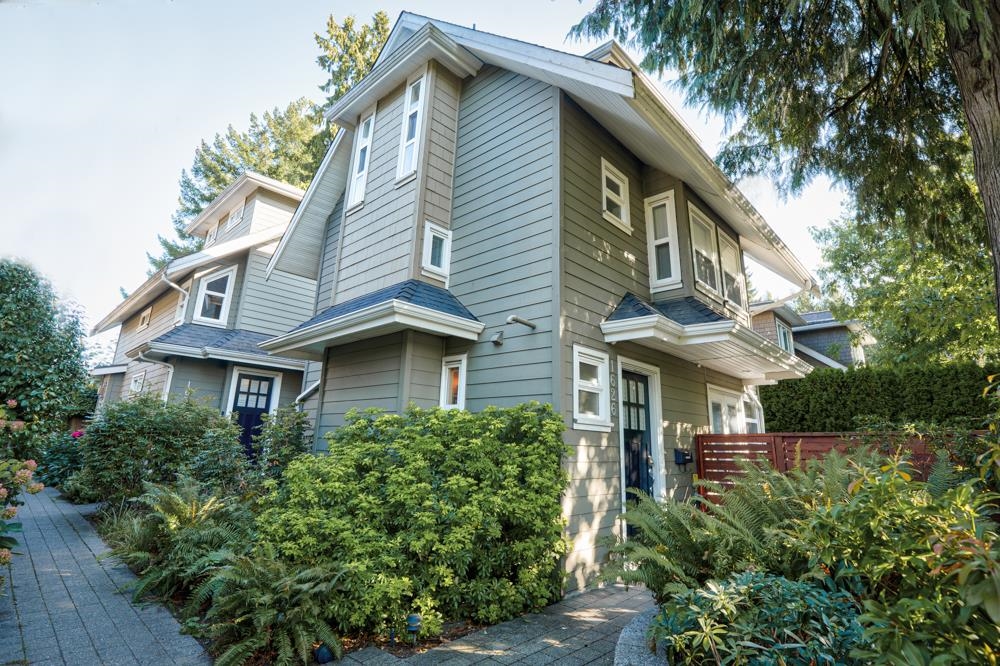 1626 Saint Andrews Avenue, North Vancouver, BC V7L 3L6