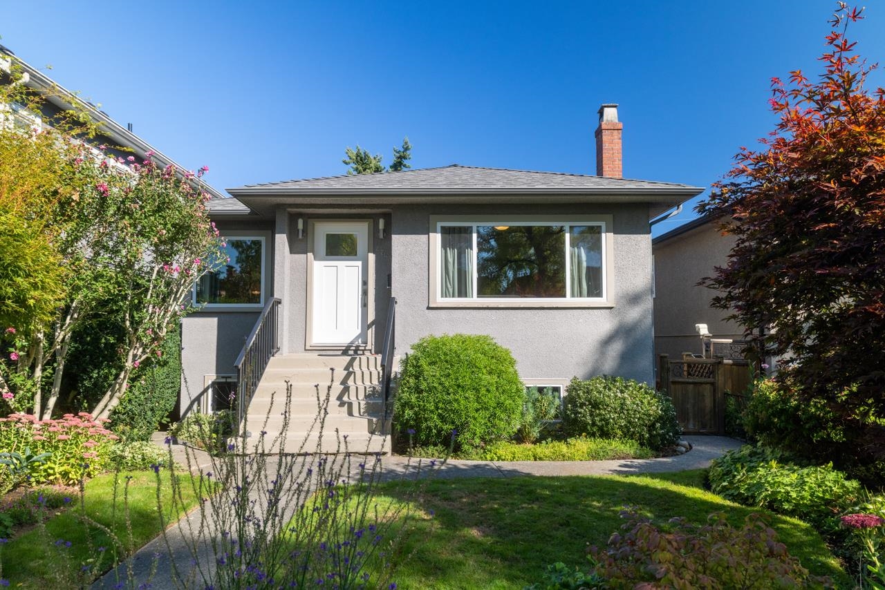 2743 Kitchener Street, Vancouver, BC V5K 3E2