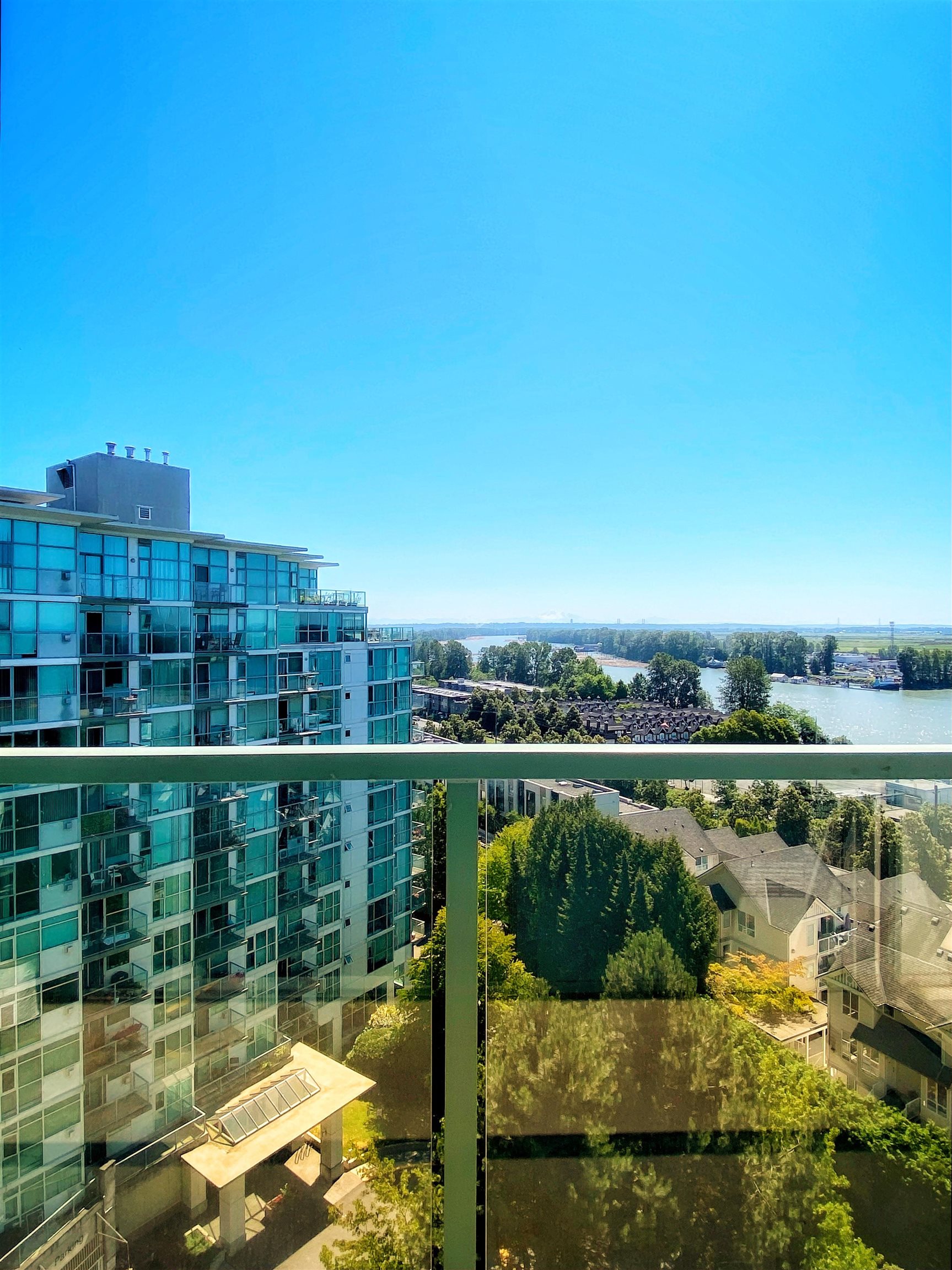2733 Chandlery Place #1202, Vancouver, BC V5S 4V3