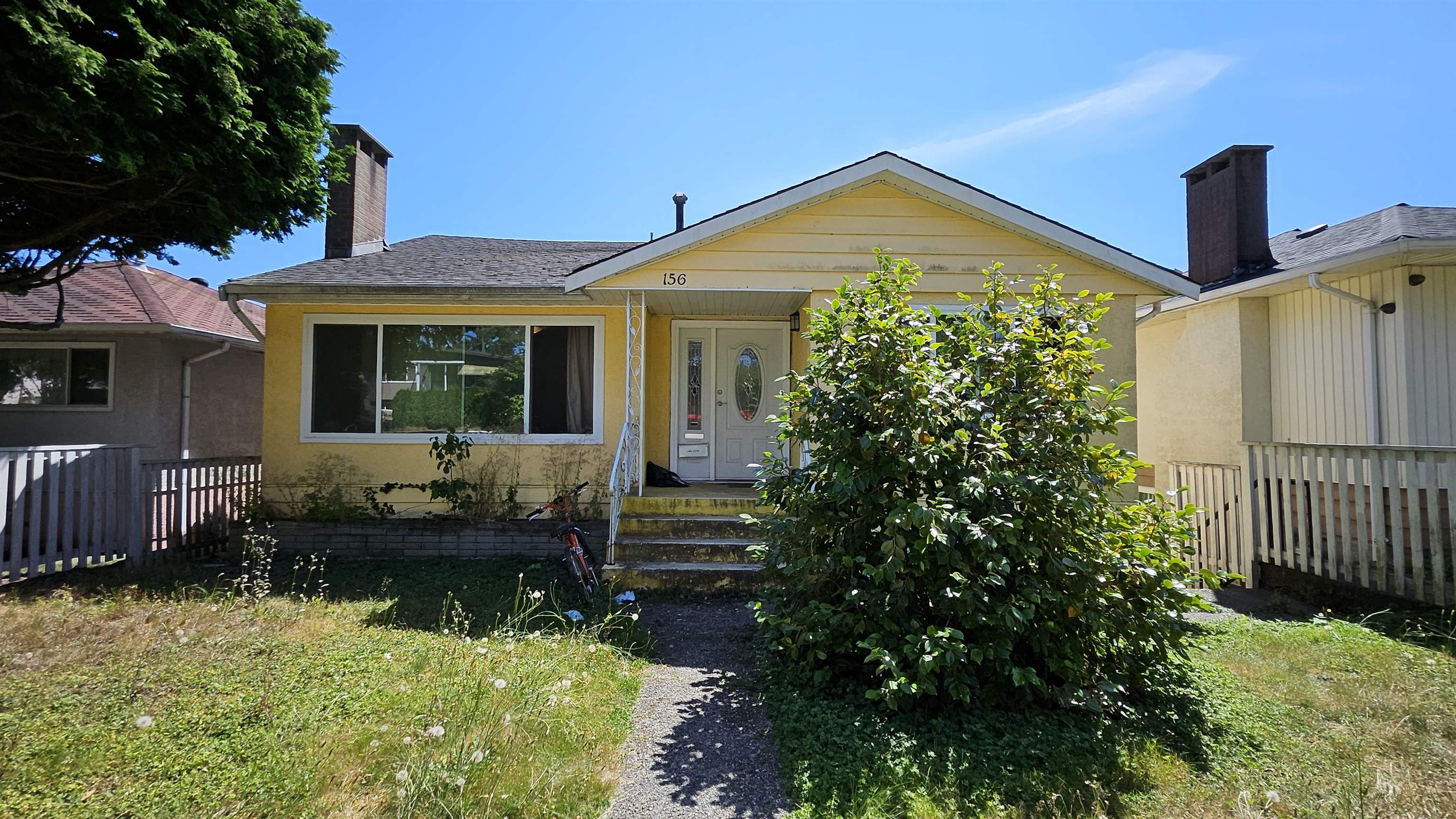 156 West 62nd Avenue, Vancouver, BC V5X 2E1