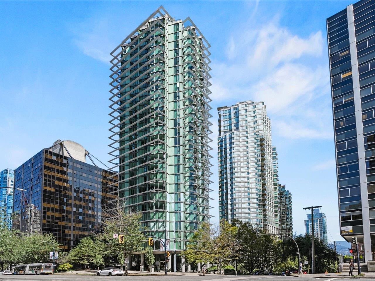 1331 West Georgia Street #2305, Vancouver, BC V6E 4P1