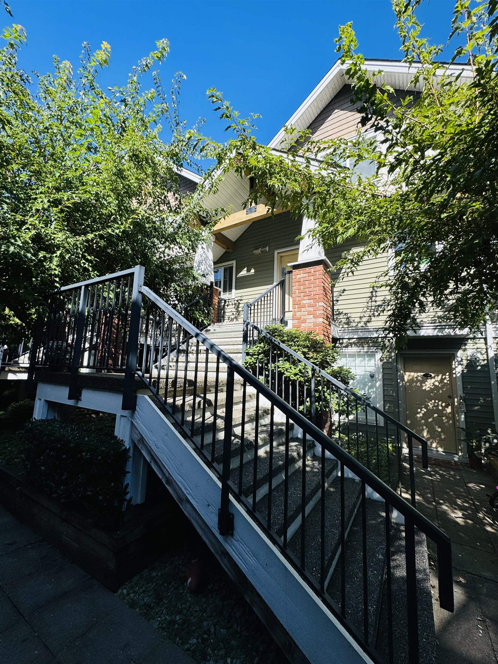 1567 Grant Avenue #212, Port Coquitlam, BC V3B 1P1