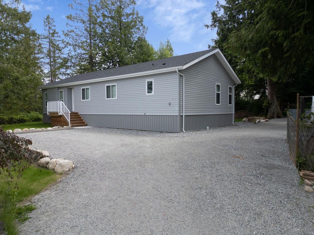 1416 North Road #11, Gibsons, BC V0N 1V1