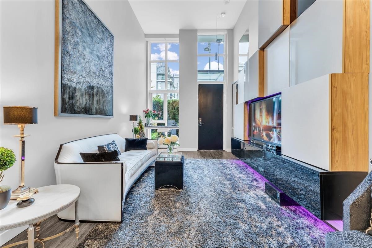 1762 Ontario Street, Vancouver, BC V5T 0G2