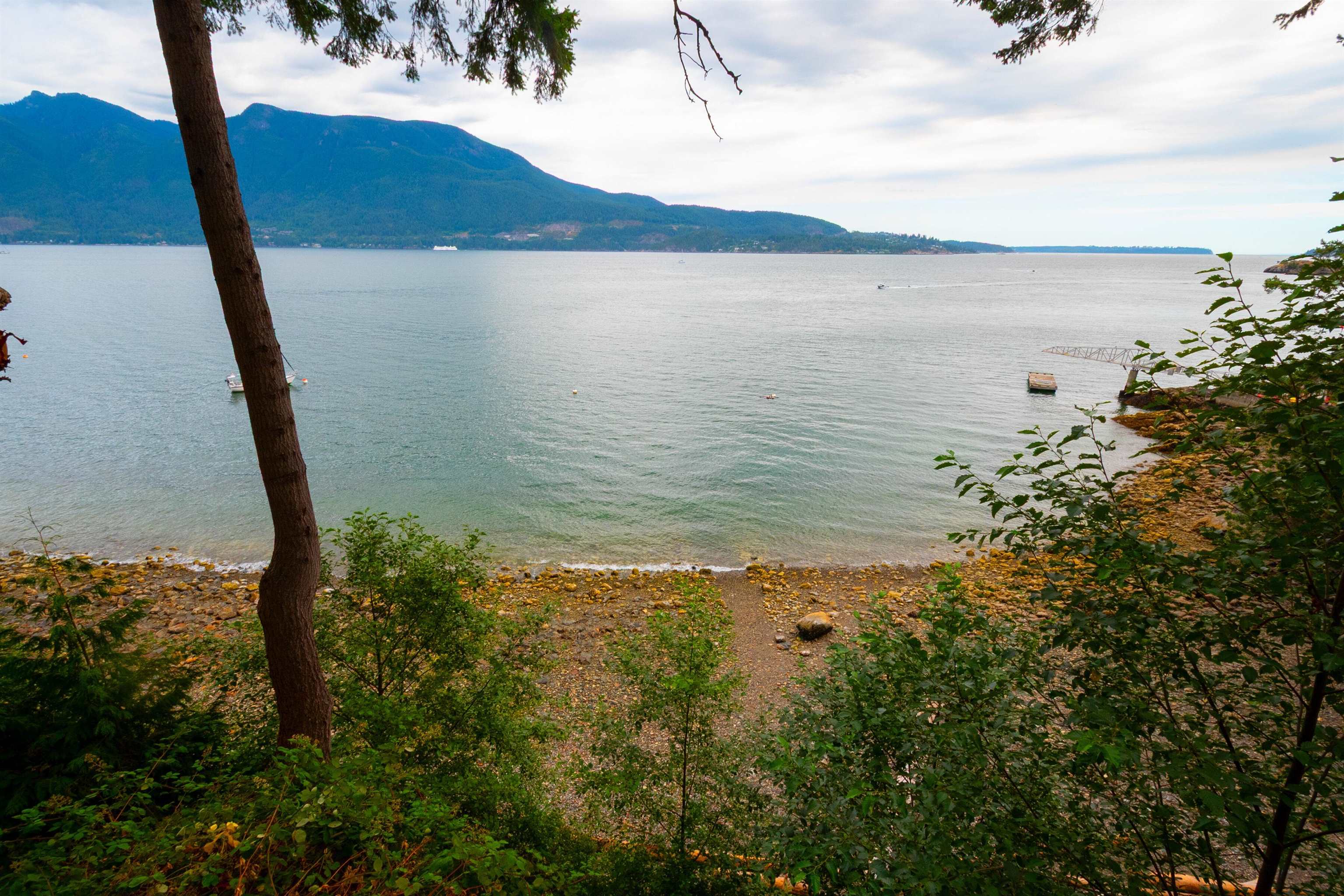 1433 Eagle Cliff Road, Bowen Island, BC V0N 1G1