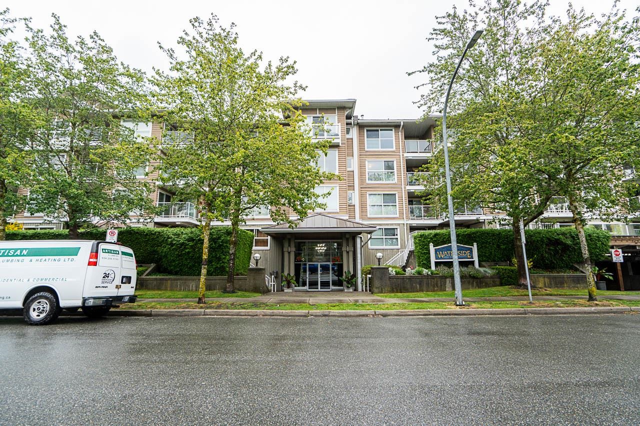 5880 Dover Crescent #209, Richmond, BC V7C 5P5
