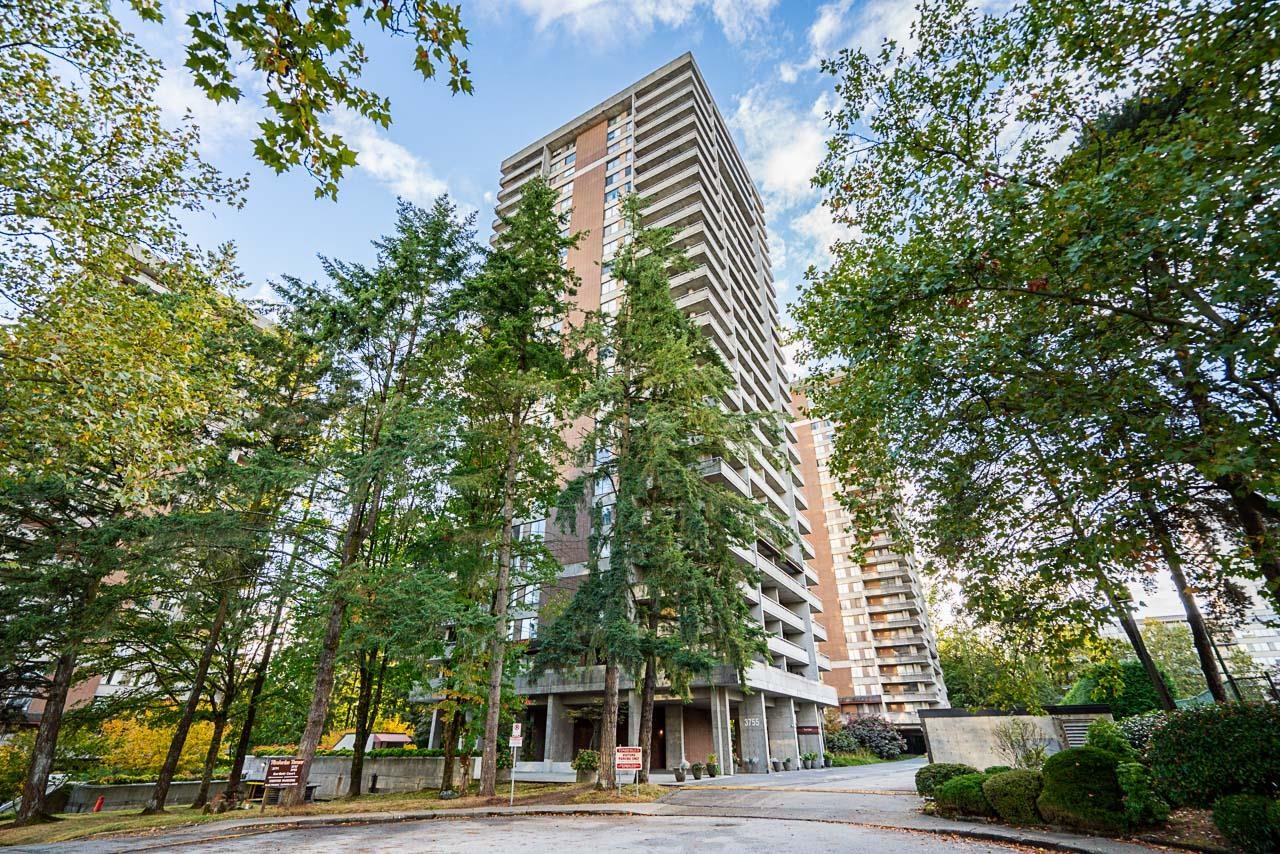 3755 Bartlett Court #406, Burnaby, BC V3J 7G7