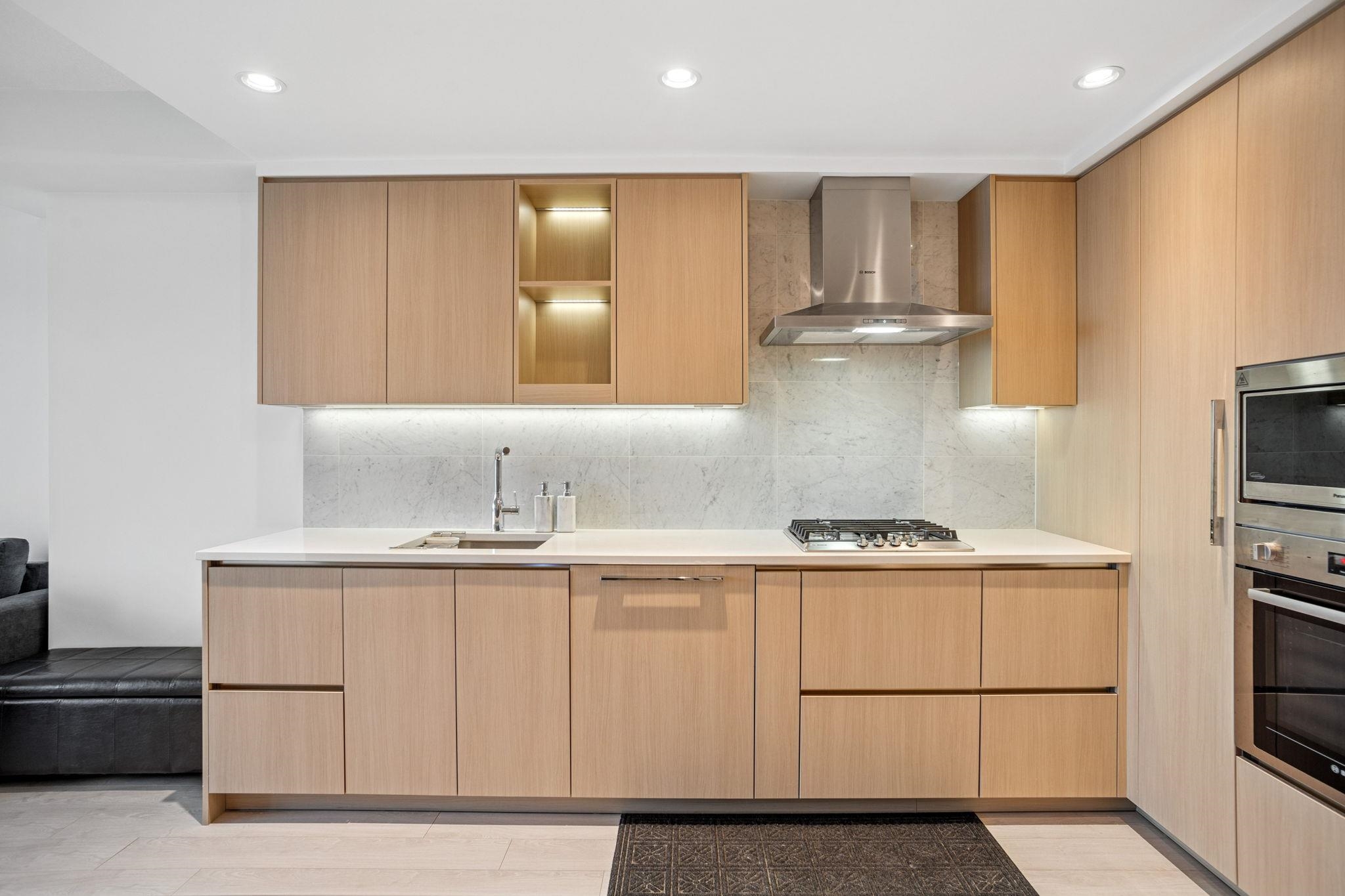 4730 Lougheed Hwy #1506, Burnaby, BC V5C 0M9