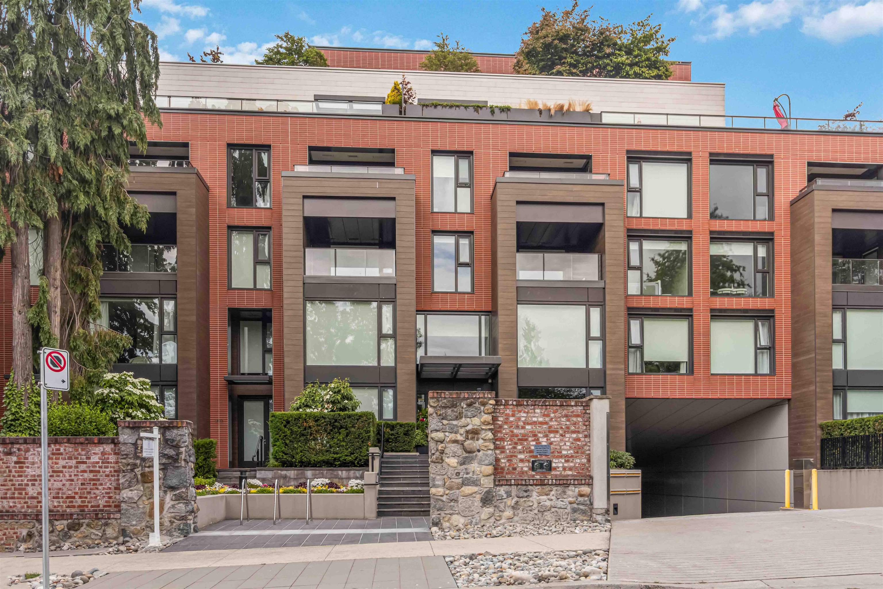 1571 West 57th Avenue #602, Vancouver, BC V6P 0H7