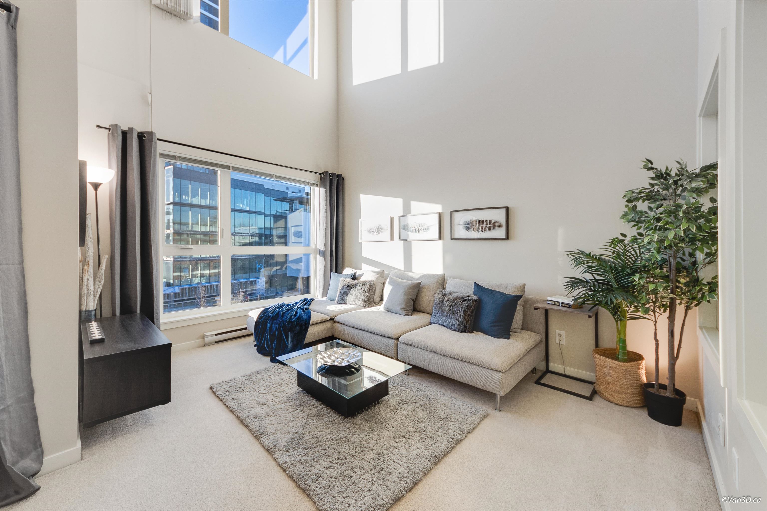 13733 13733 107a Avenue #403, Surrey, BC V3T 0B7