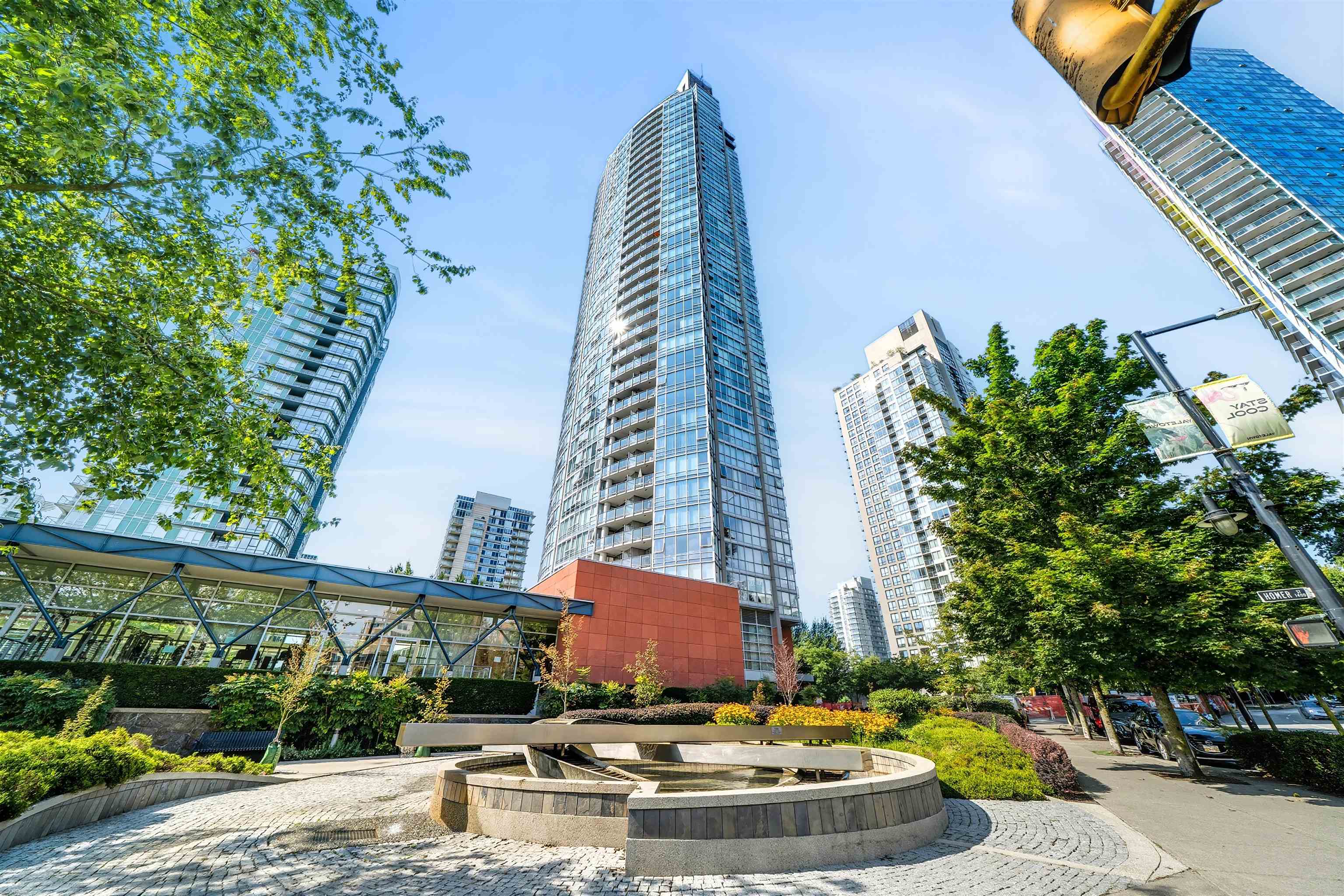 1408 Strathmore Mews #2705, Vancouver, BC V6Z 3A9