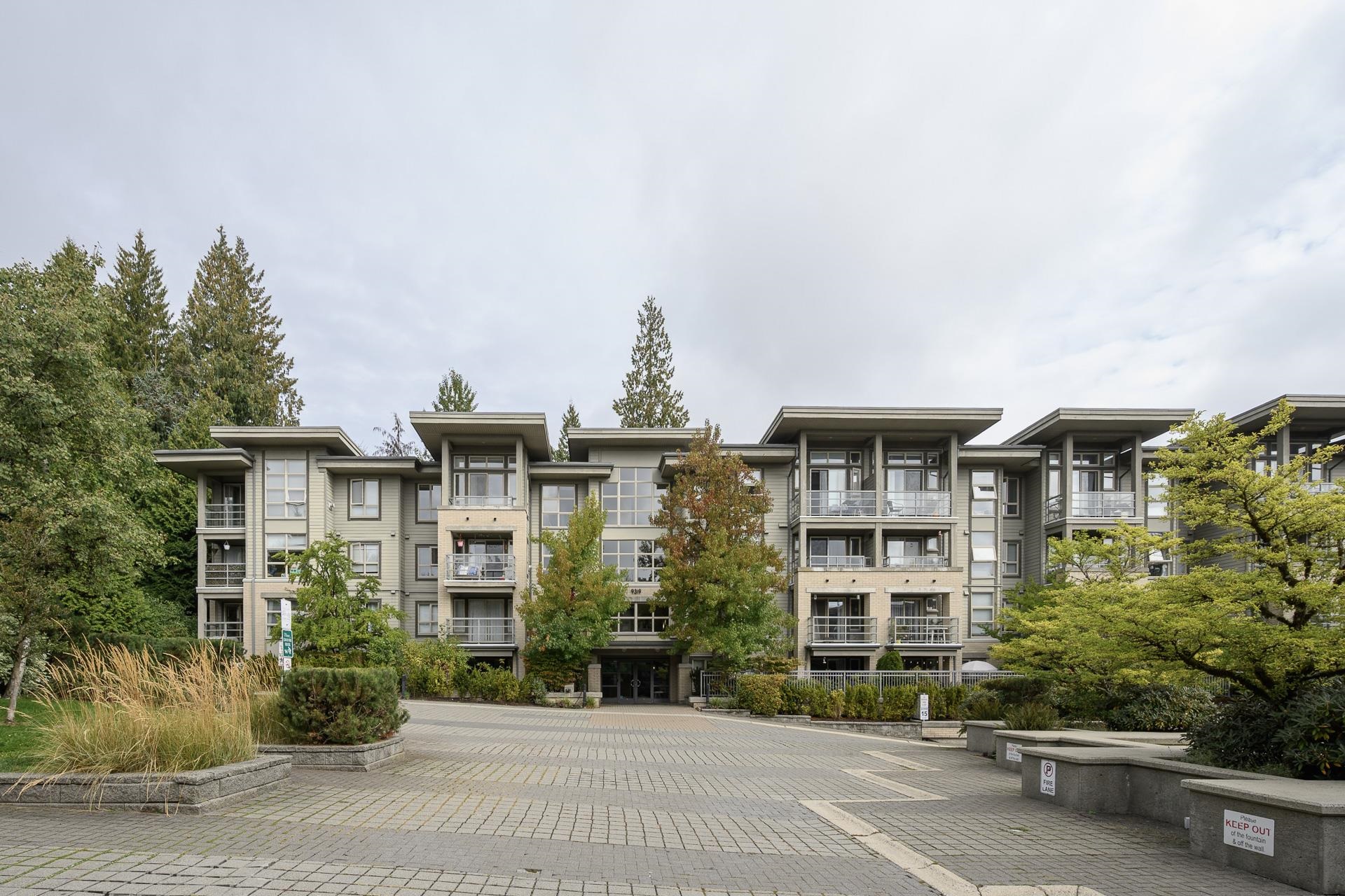 9319 University Crescent #210, Burnaby, BC V5A 4Y5