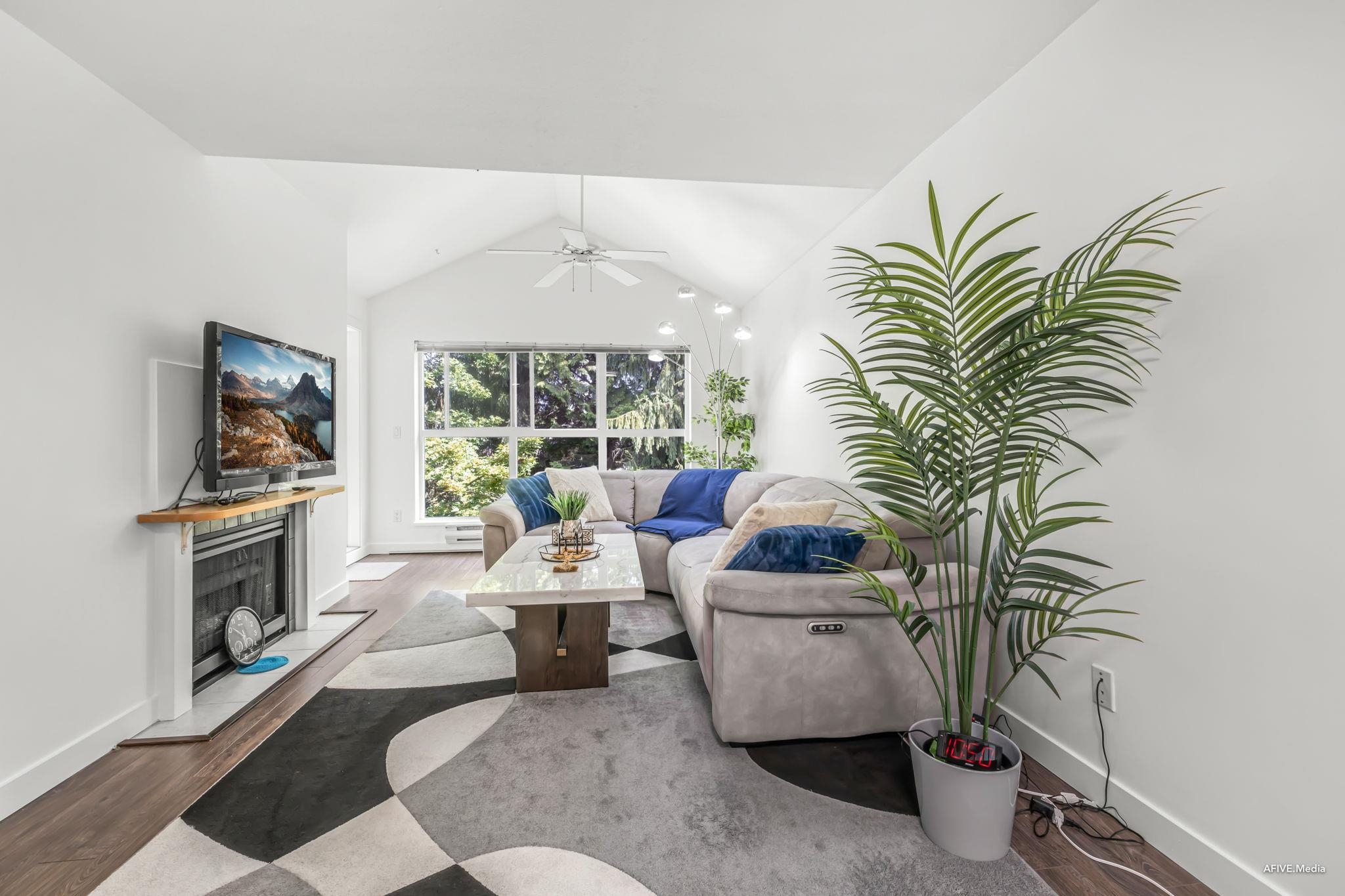 9688 148 Street #321, Surrey, BC V3R 0W2