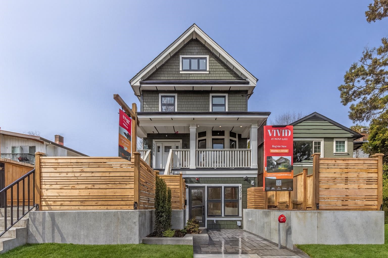 3381 3381 Victoria Drive, Vancouver, BC V5N 4M3