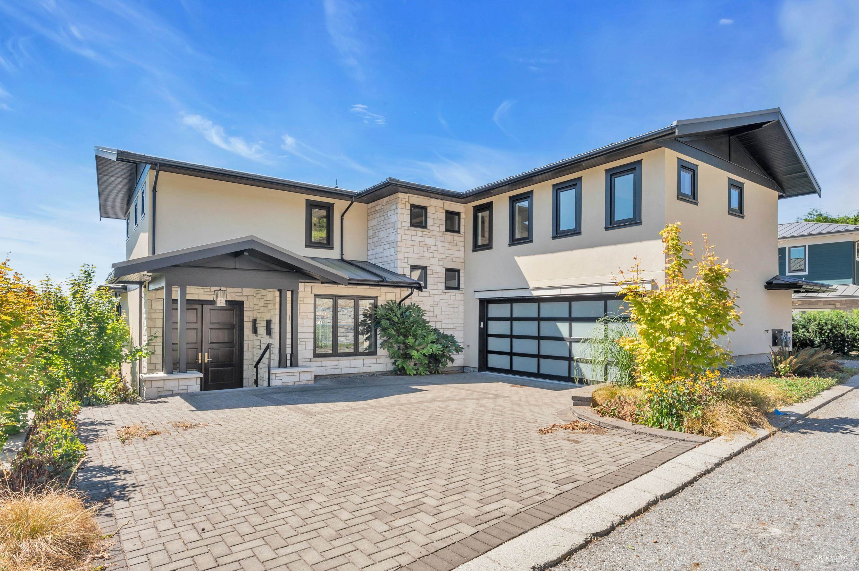 2111 Union Court, West Vancouver, BC V7S 0B1