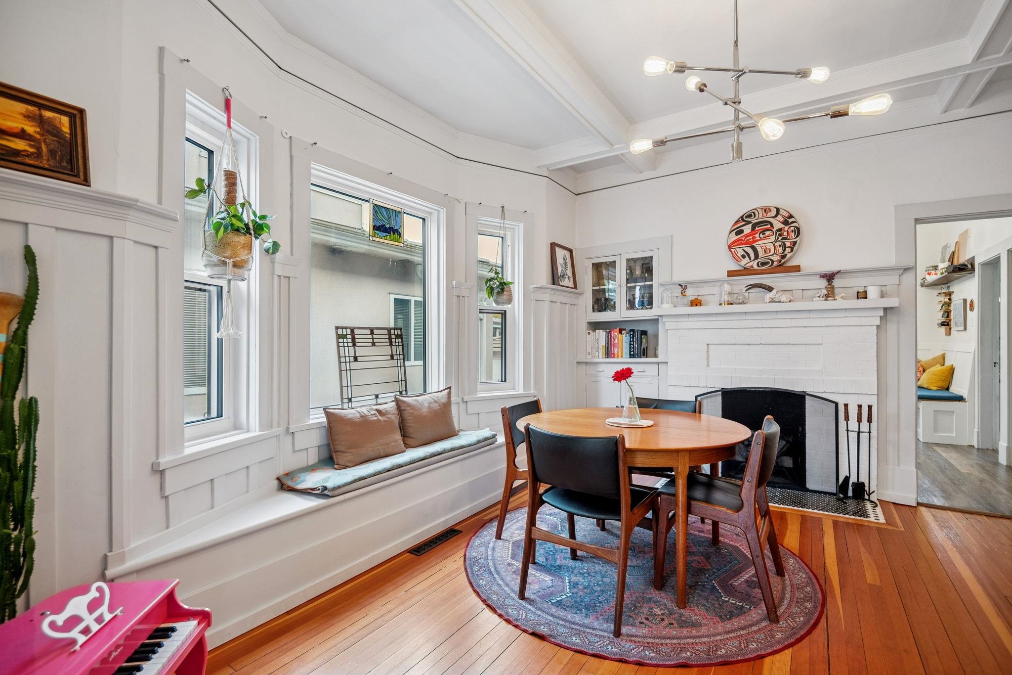 1652 East 33rd Avenue, Vancouver, BC V5N 3C8