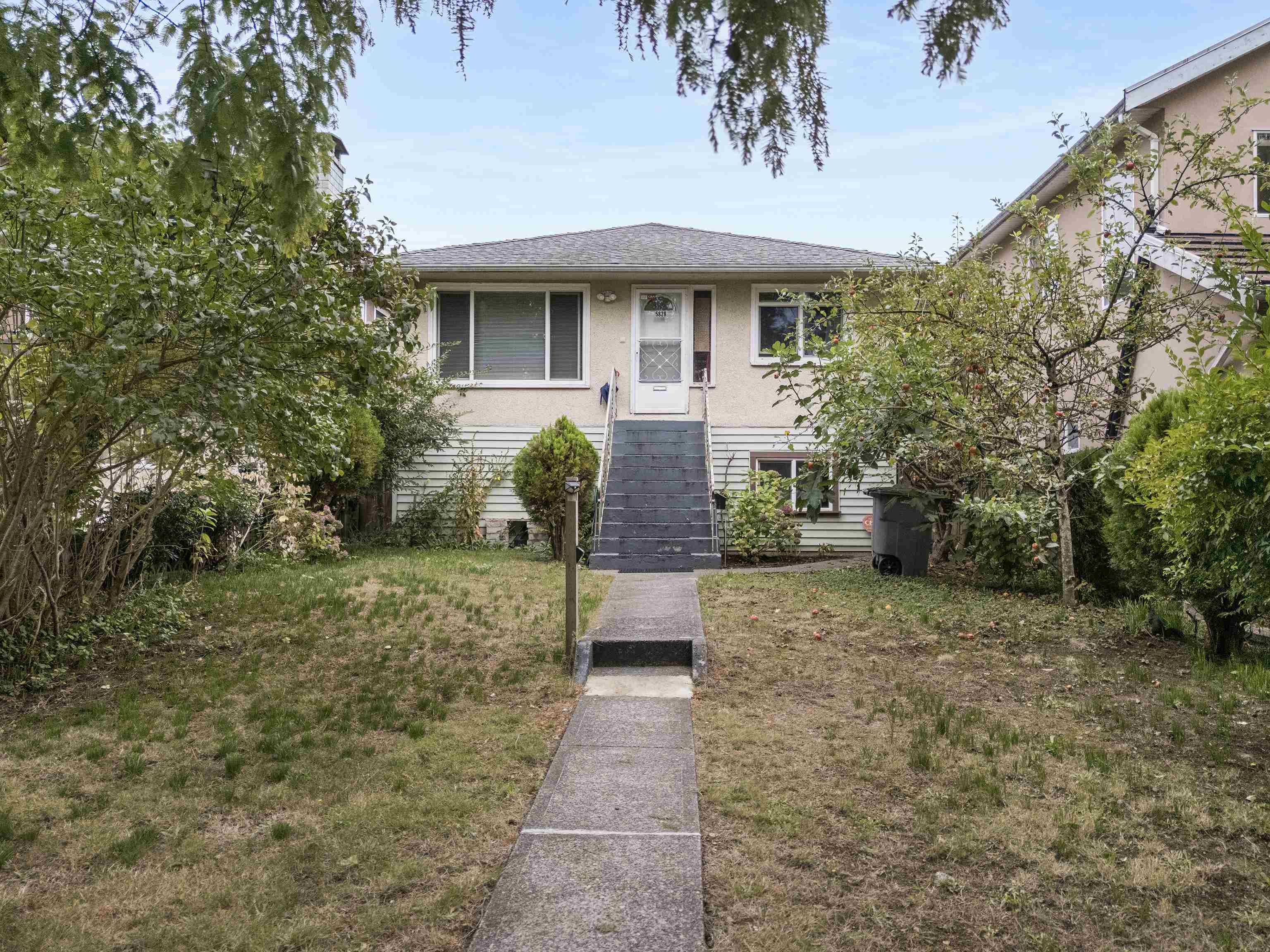 5828 Kerr Street, Vancouver, BC V5R 4C1