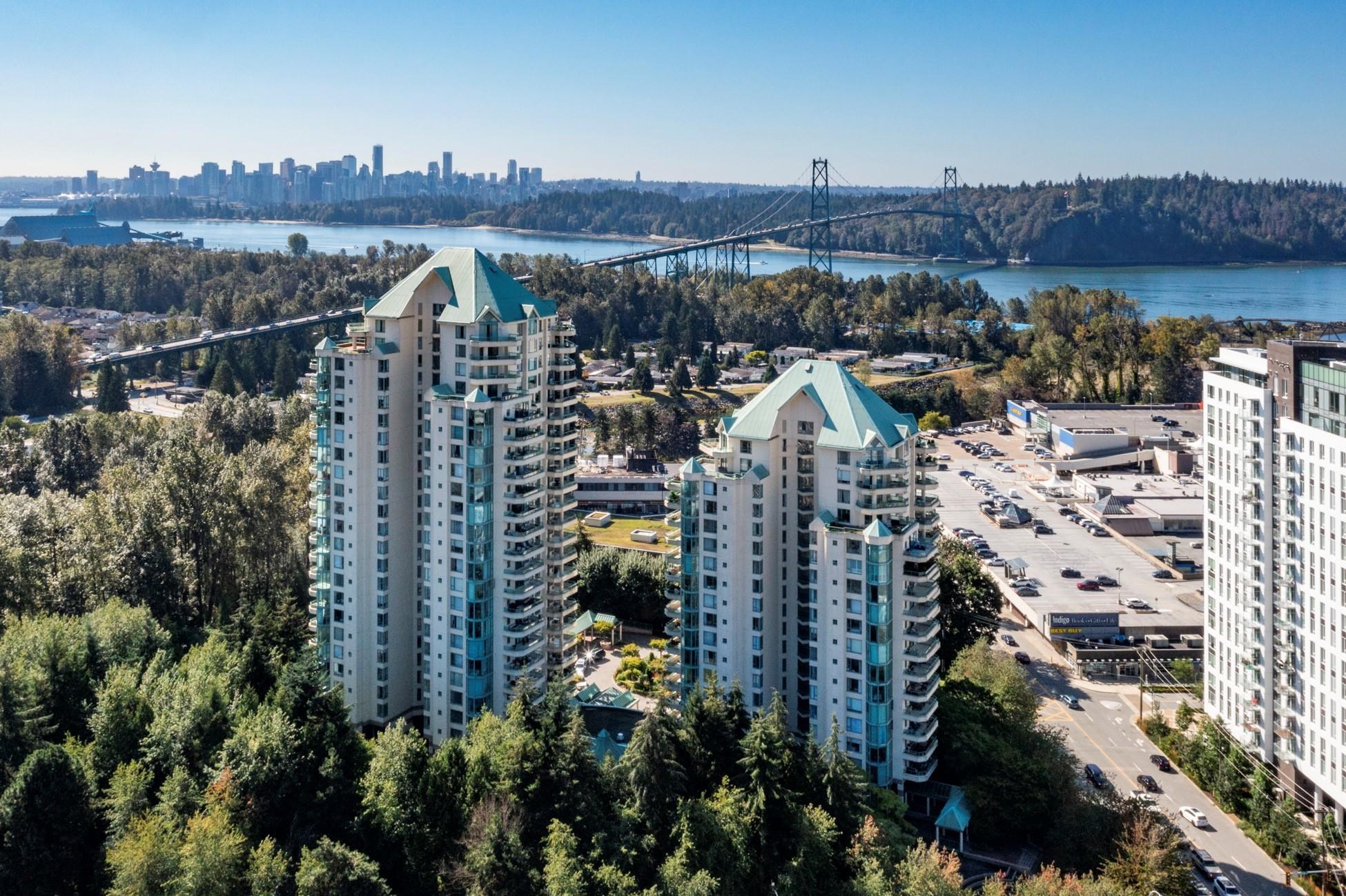 328 Taylor Way #19a, West Vancouver, BC V7T 2Y4