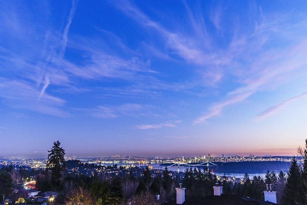 1595 Tyrol Court, West Vancouver, BC V7S 3G5