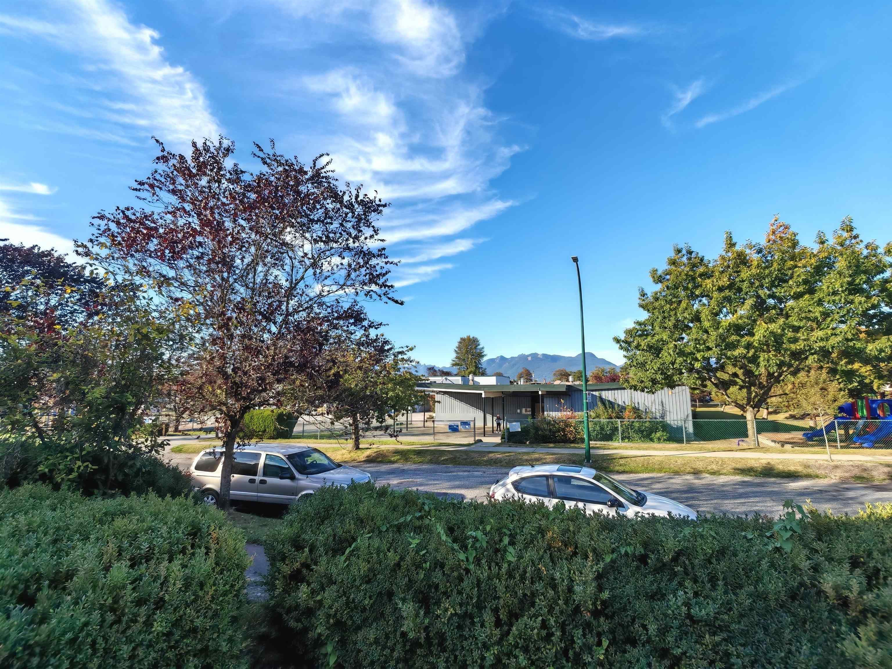 2686 East 3rd Avenue, Vancouver, BC V5M 1H2