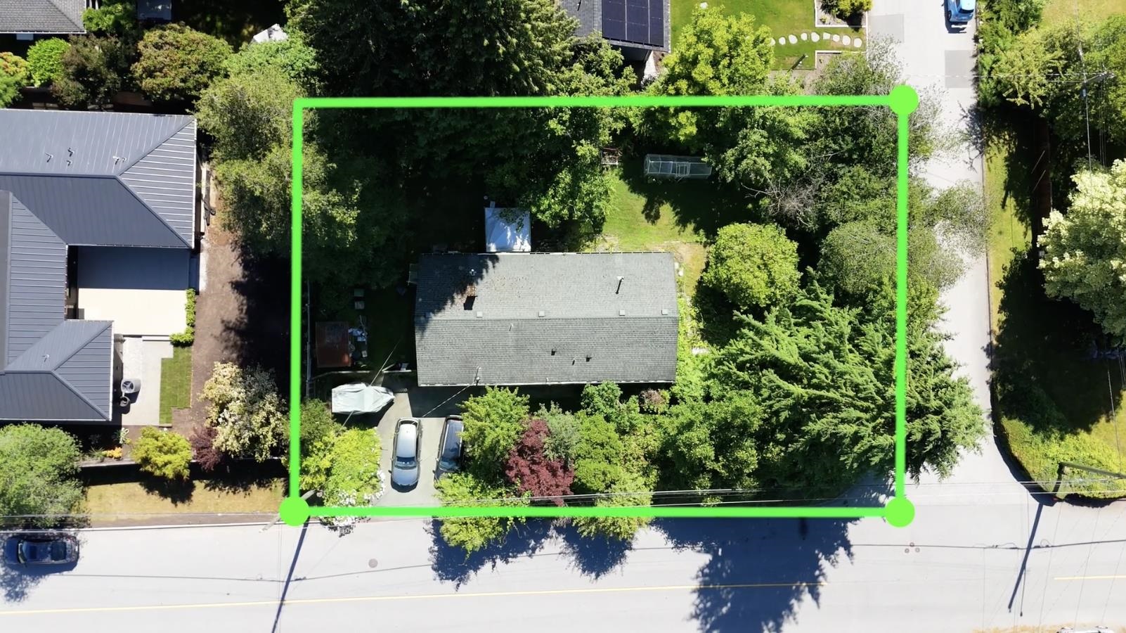 2302 Viewlynn Drive, North Vancouver, BC V7J 2X1