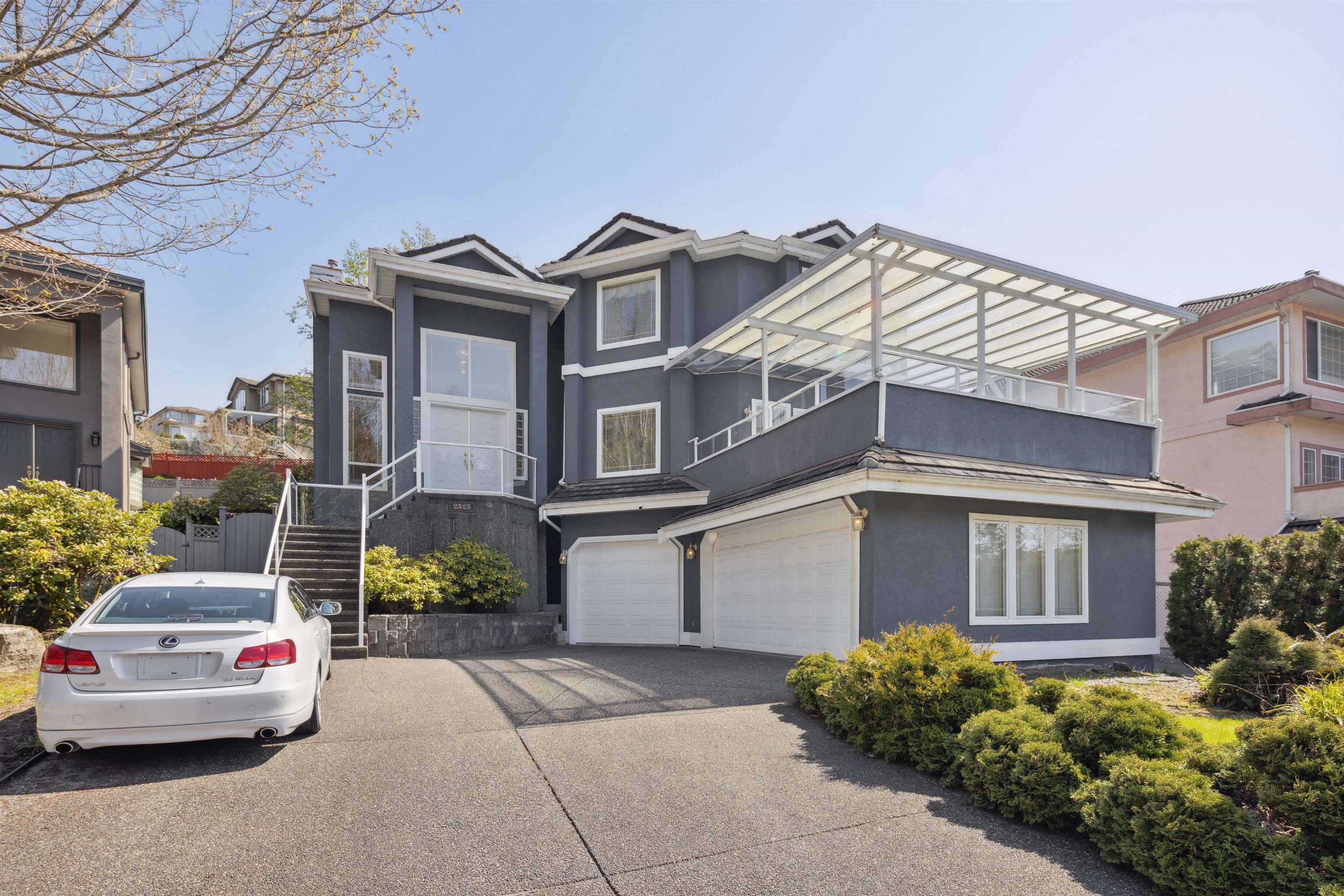 2525 Sapphire Place, Coquitlam, BC V3E 2Z1