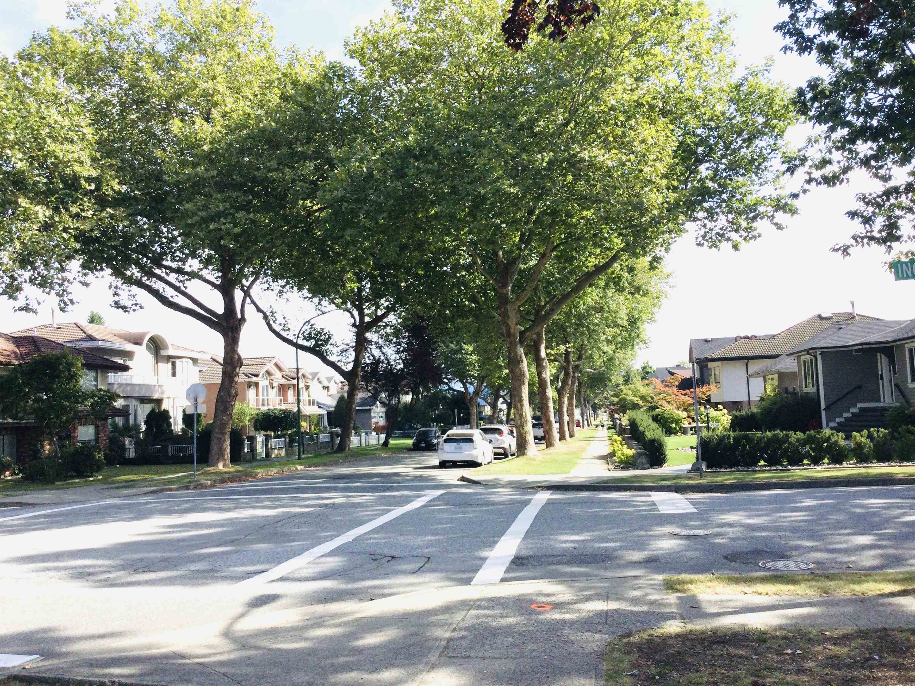 3929 Triumph Street, Burnaby, BC V5C 1Y9