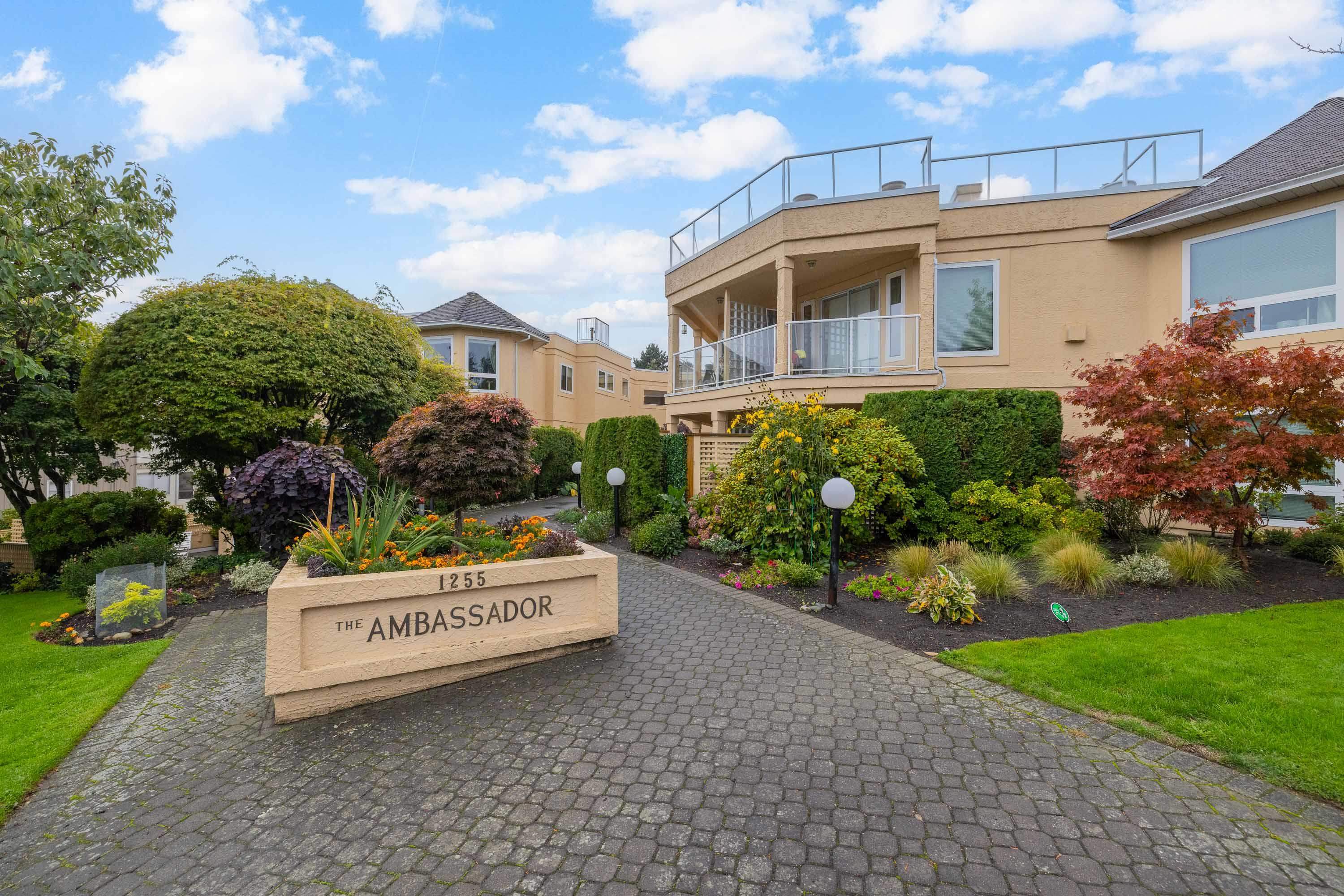 1255 Best Street #201, White Rock, BC V4B 4E1