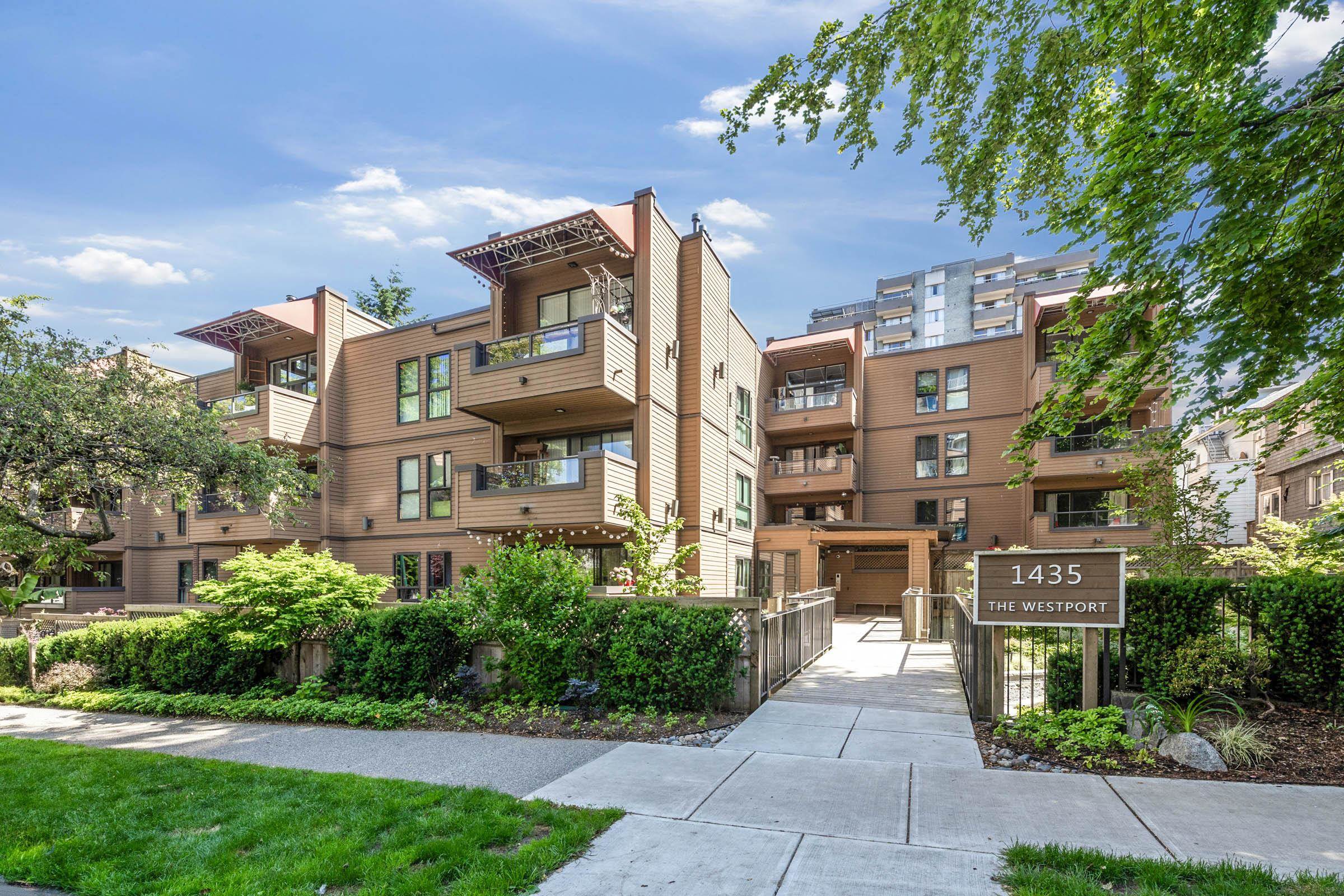 1435 Nelson Street #410, Vancouver, BC V6G 2Z3