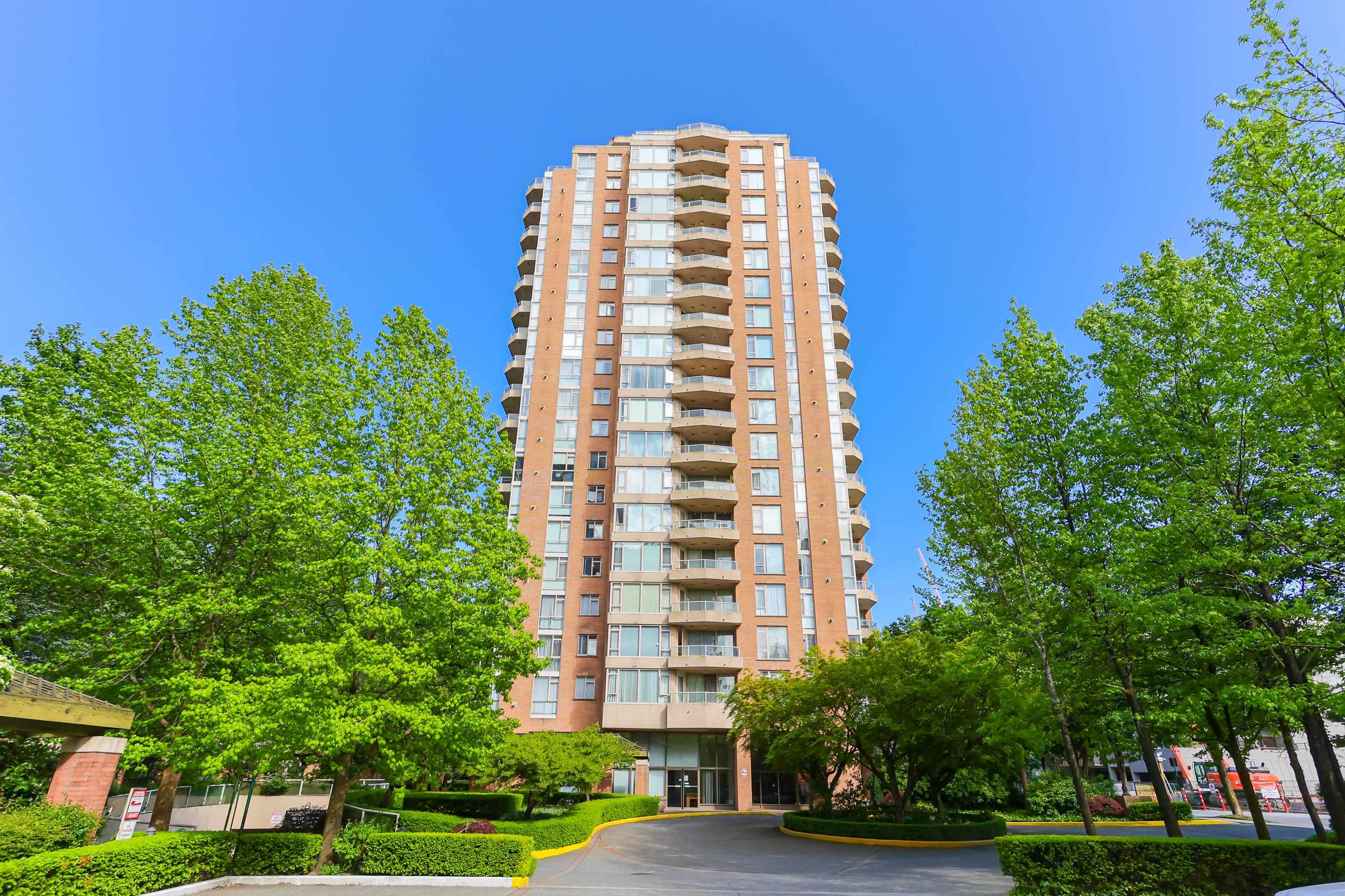 4689 Hazel Street #1202, Burnaby, BC V5H 4R6