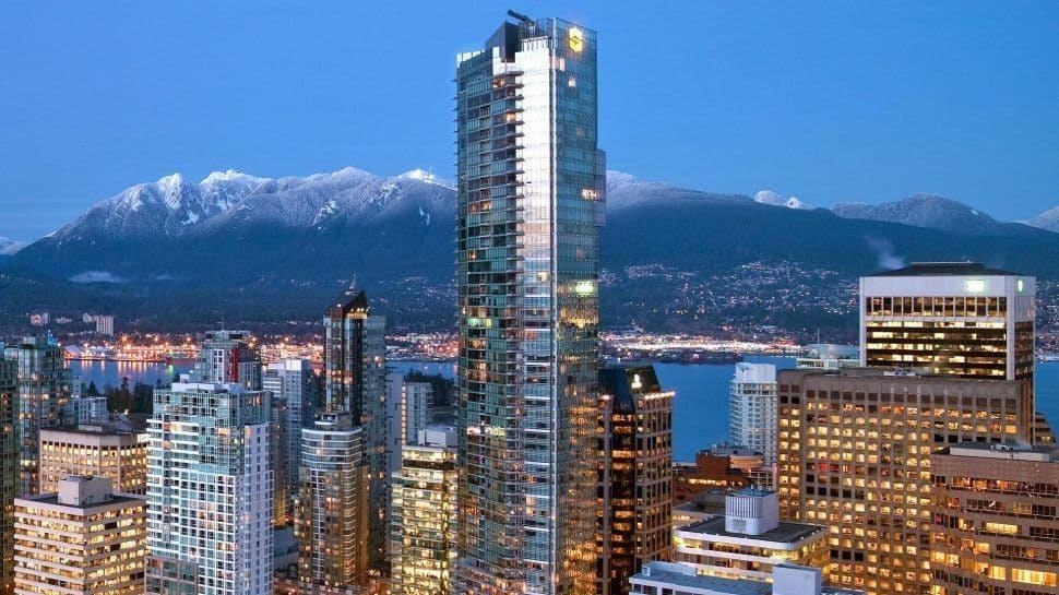 1111 Alberni Street #3307, Vancouver, BC V6E 4V2