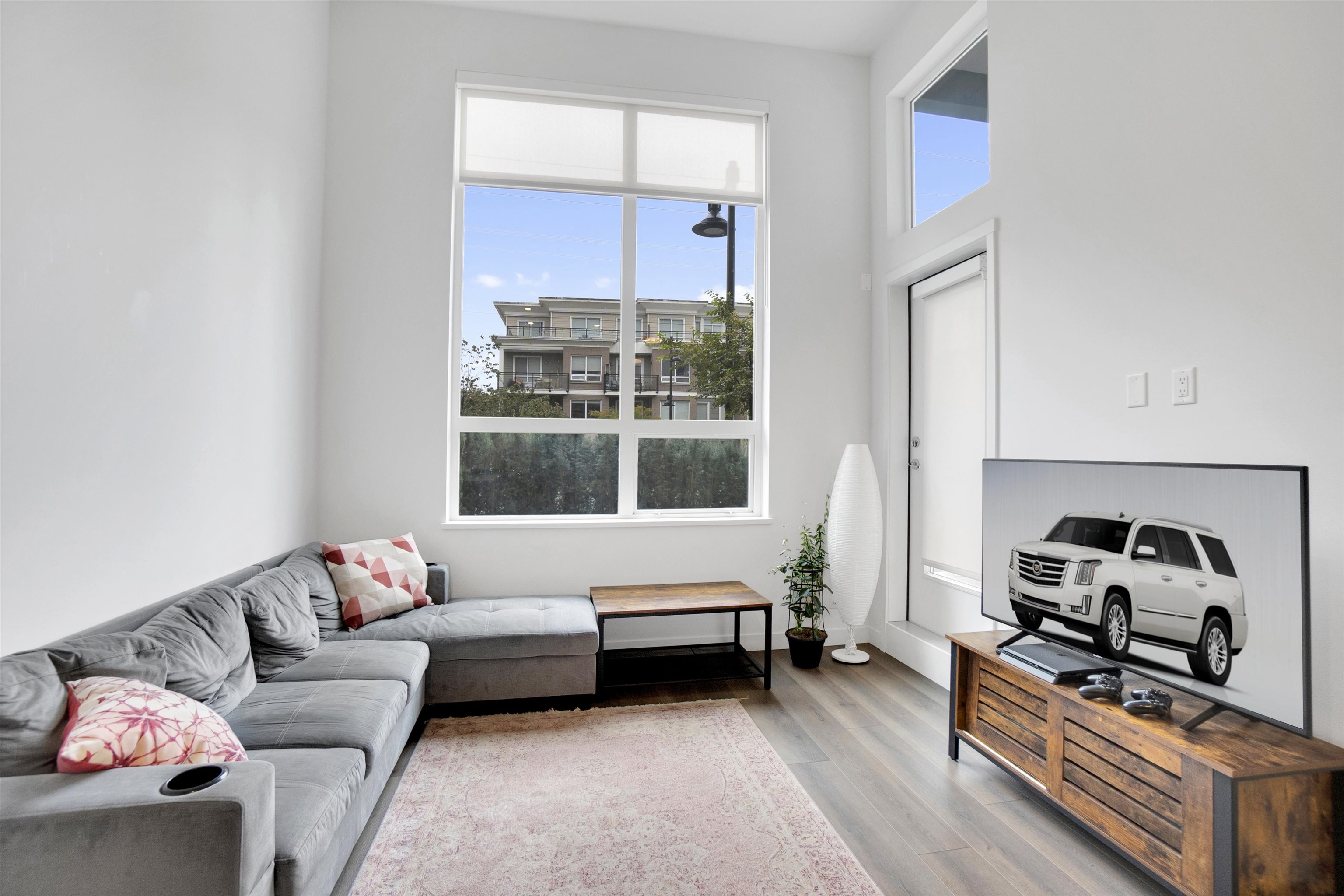 645 Como Lake Ave #110, Coquitlam, BC V3J 0N9