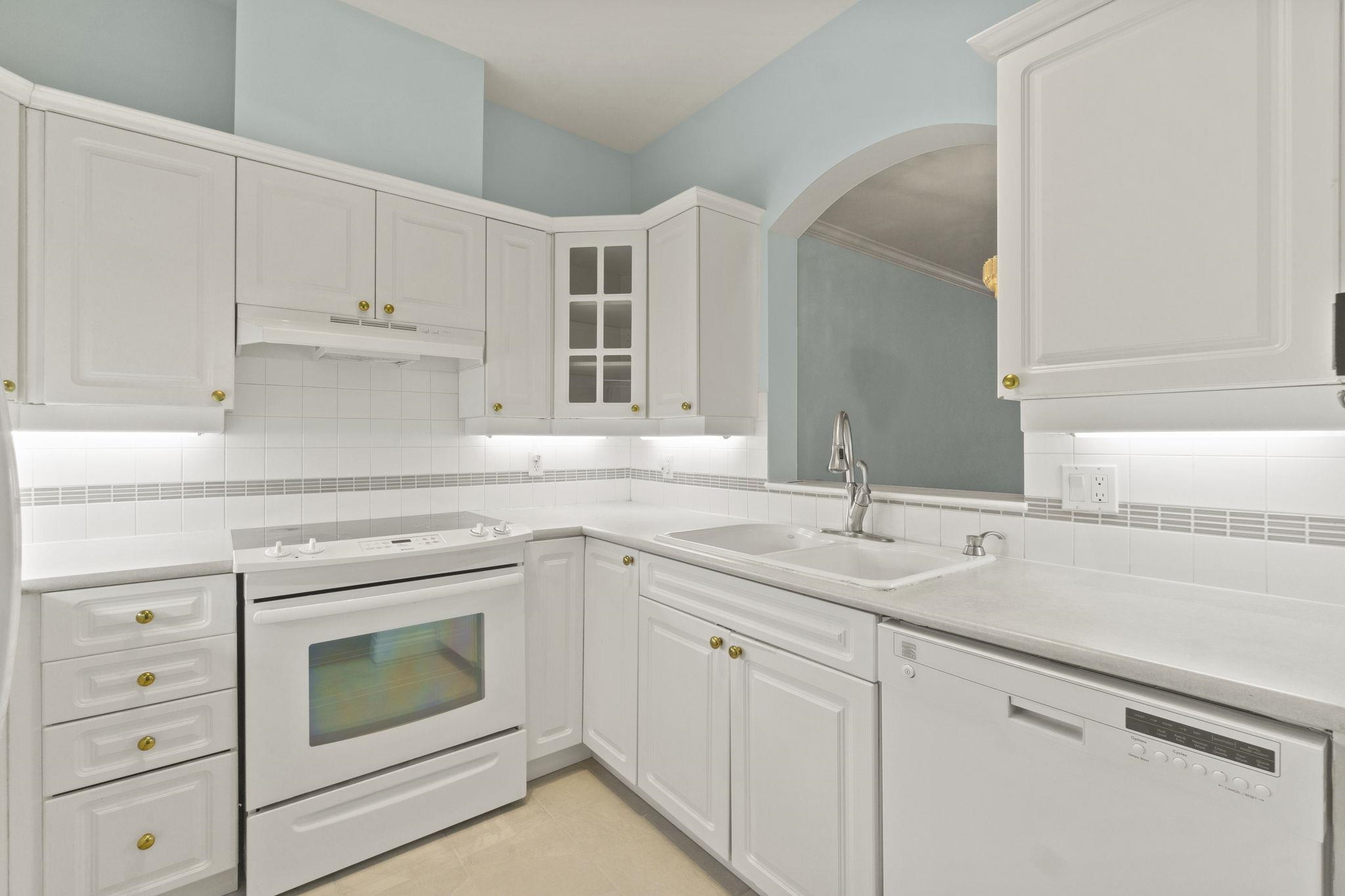 3098 Guildford Way #130, Coquitlam, BC V3B 7W8