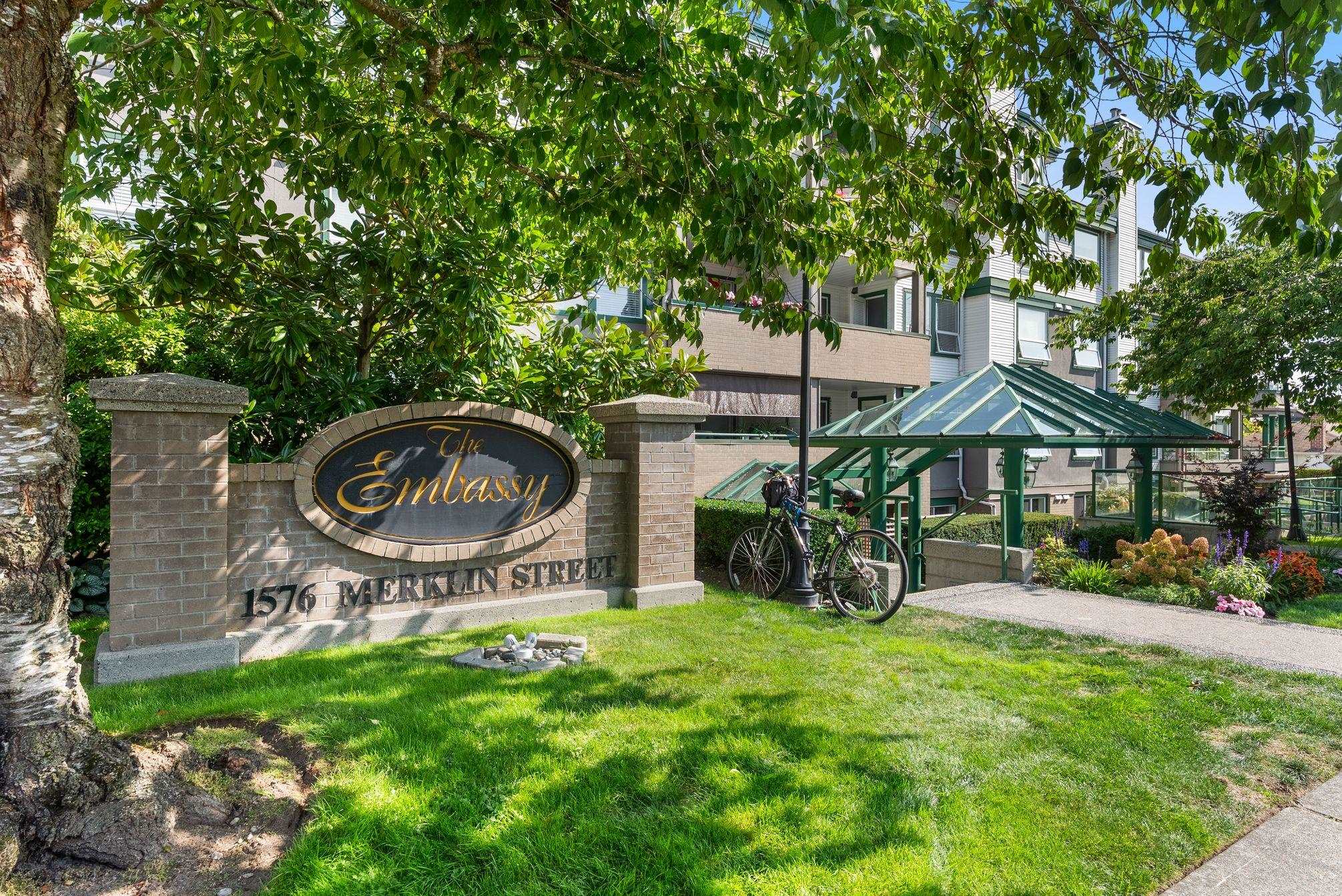 1576 Merklin Street #404, White Rock, BC V4B 5K2
