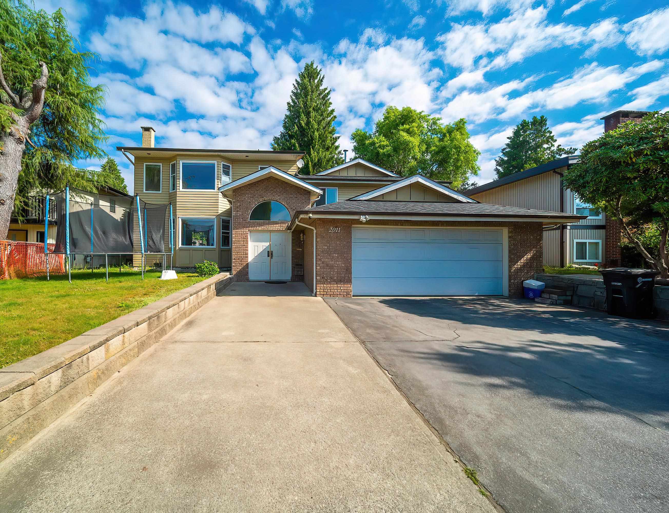 2011 Paulus Crescent, Burnaby, BC V5A 2M2