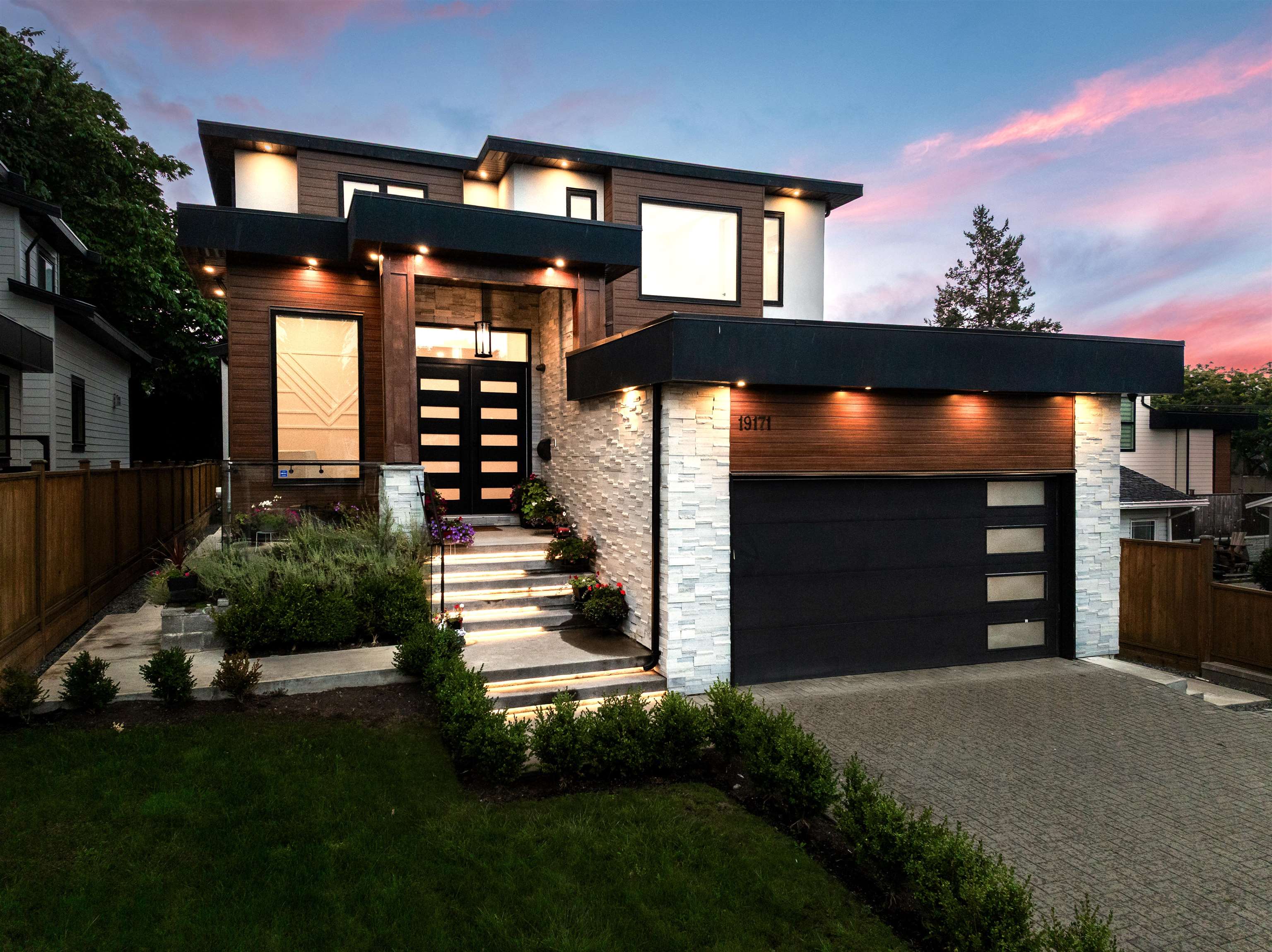 60b Avenue, Surrey, BC V3S 7T8