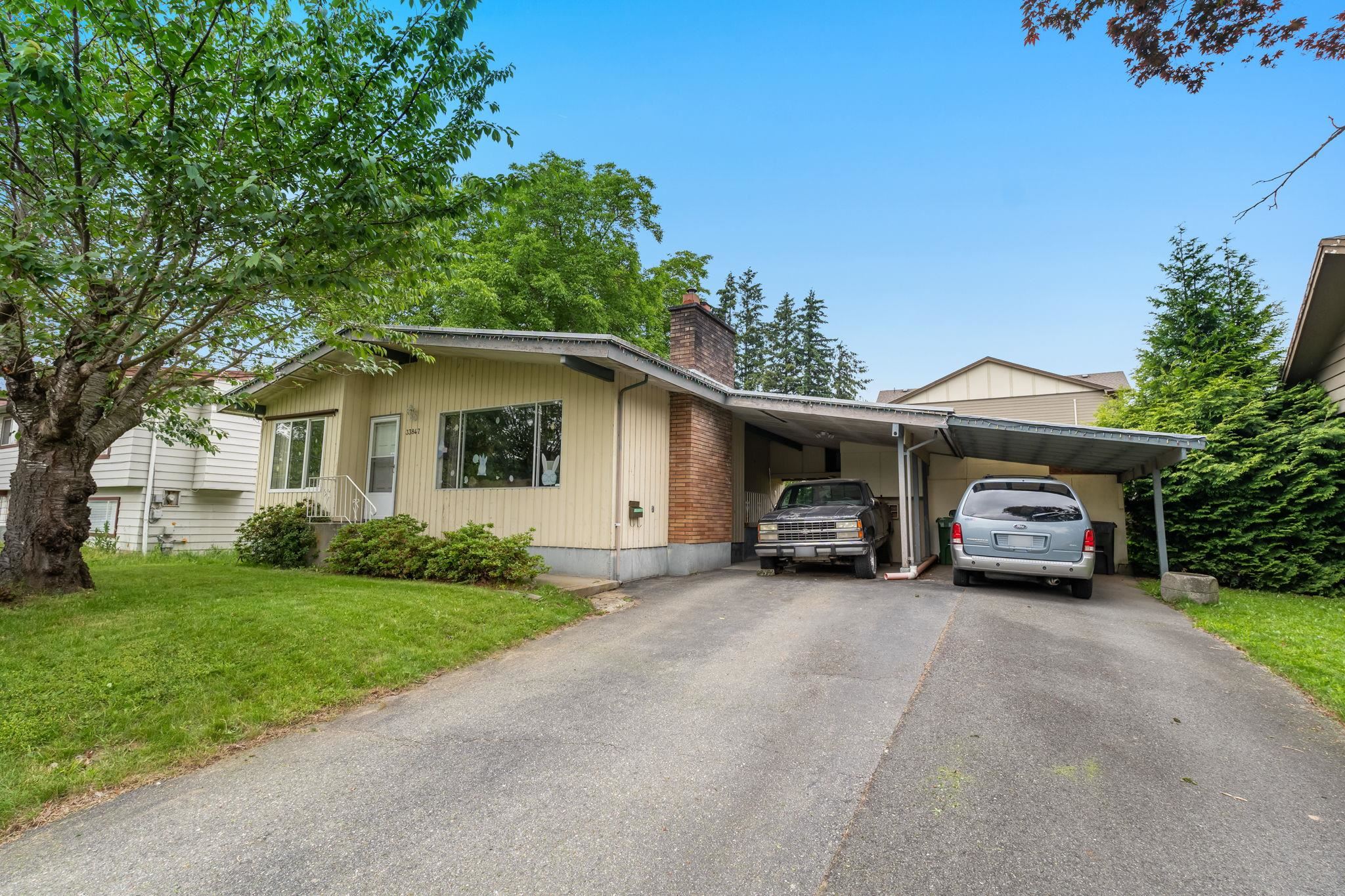 33847 Fern Street, Abbotsford, BC V2S 1G4