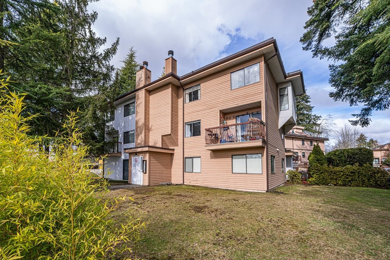 13291 70b Avenue #204, Surrey, BC V3W 7Z2