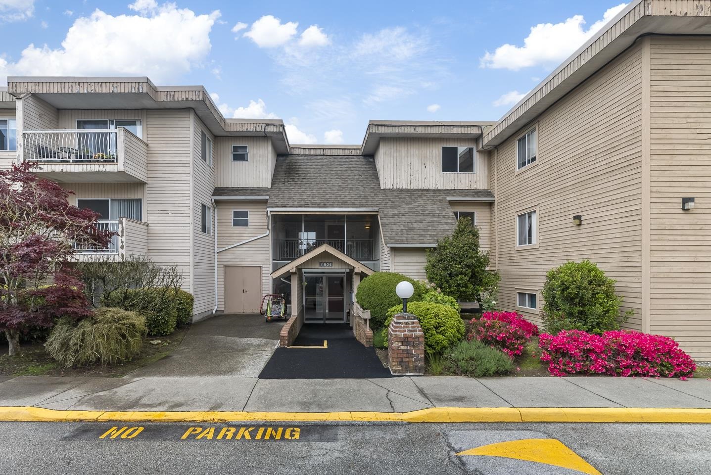11806 88 Avenue #221, Delta, BC V4C 3C5