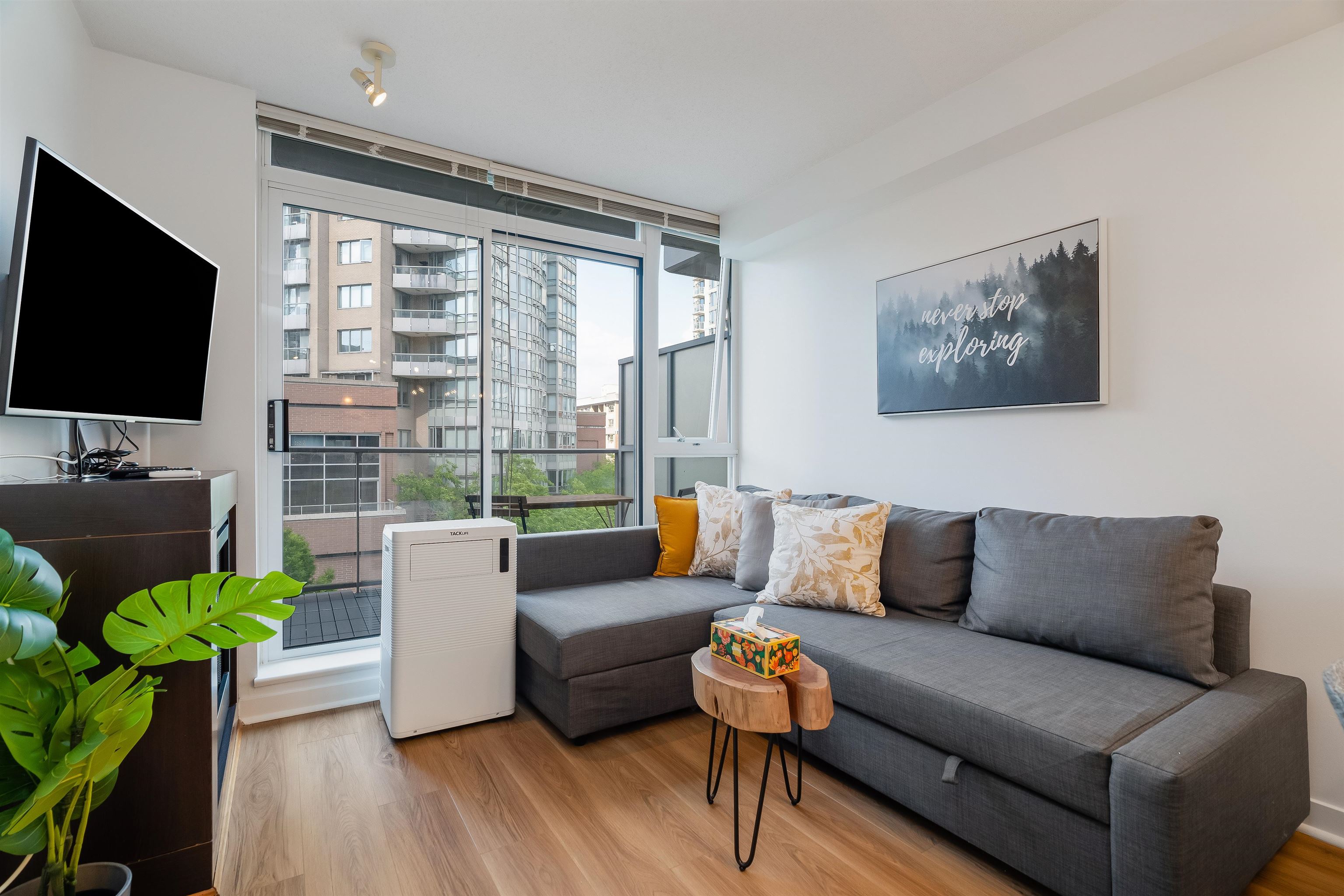 618 Abbott Street #517, Vancouver, BC V6B 0C1