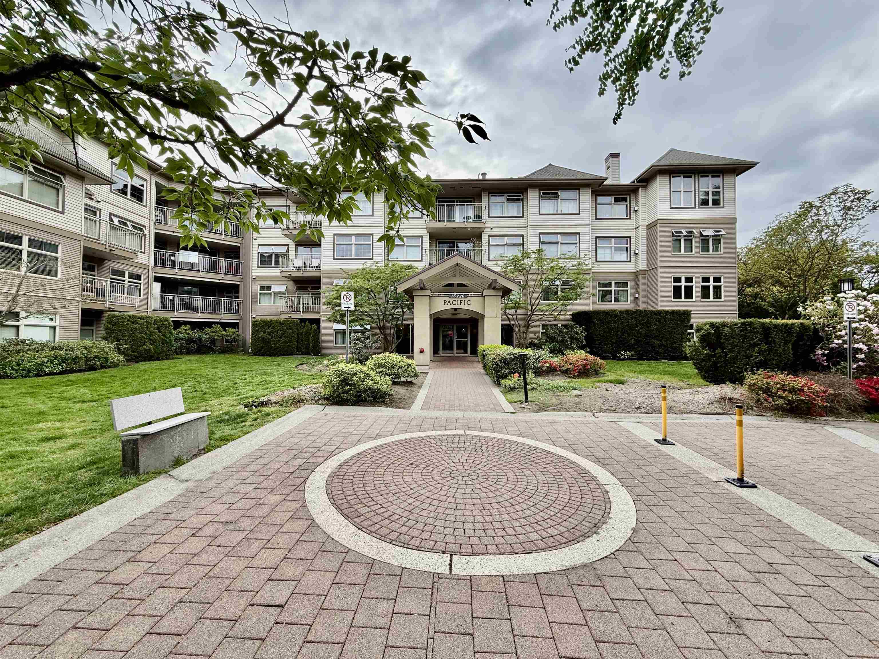 15220 Guildford Drive #311, Surrey, BC V3R 0Y6