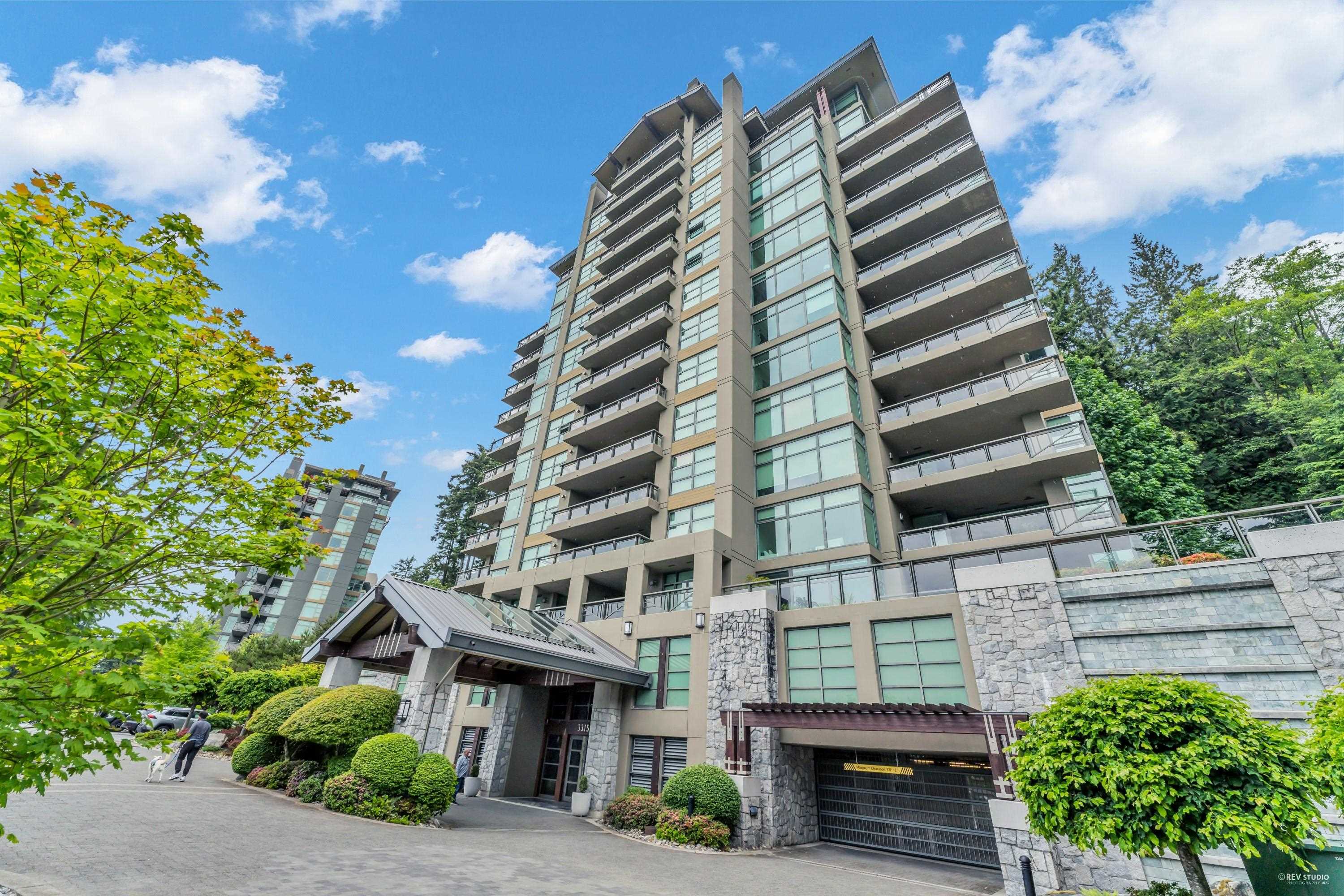3315 Cypress Place #401, West Vancouver, BC V7S 3J7