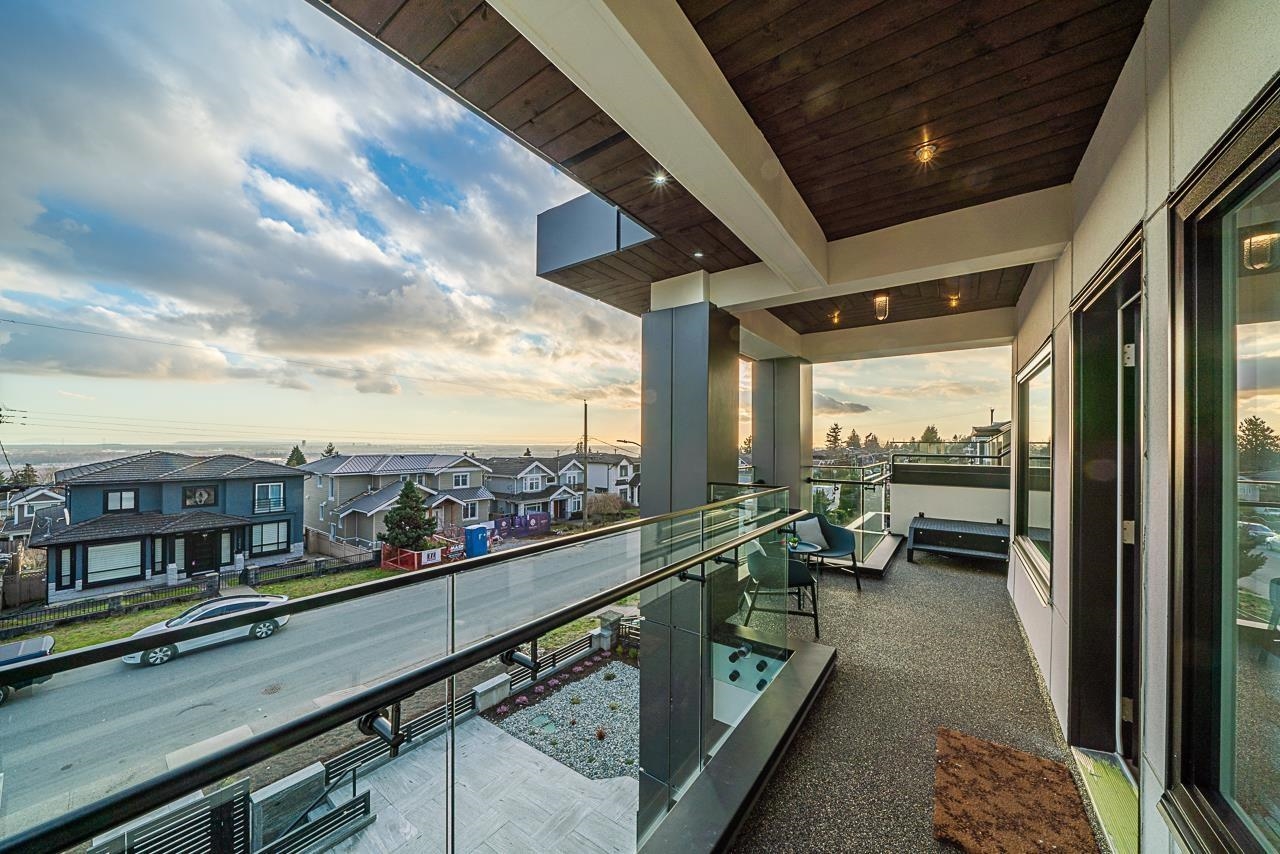 5655 Portland Street, Burnaby, BC V5J 2R7