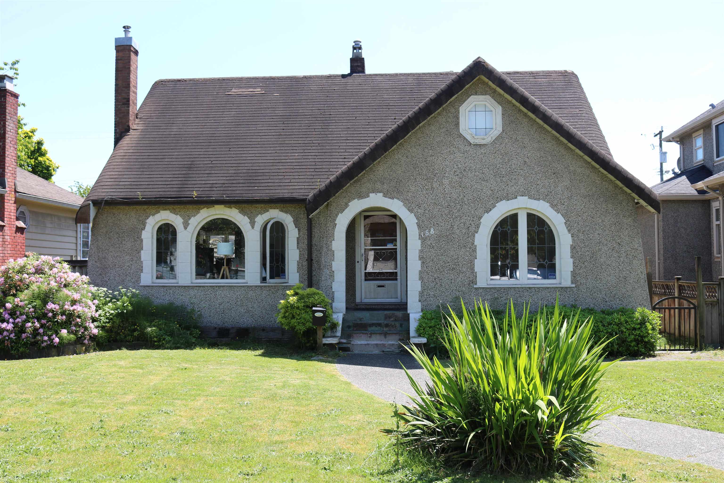 158 West King Edward Avenue, Vancouver, BC V5Y 2H9