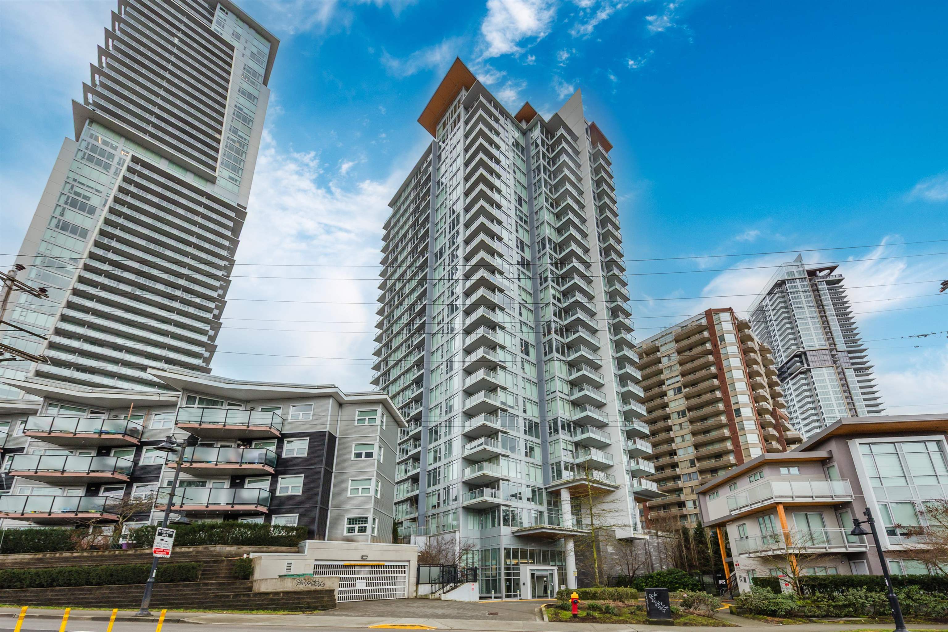 520 2302-520 Como Lake Avenue #2302, Coquitlam, BC V3J 0E8
