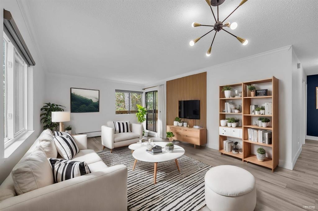 1555 Fir St #102, White Rock, BC V4B 4B6