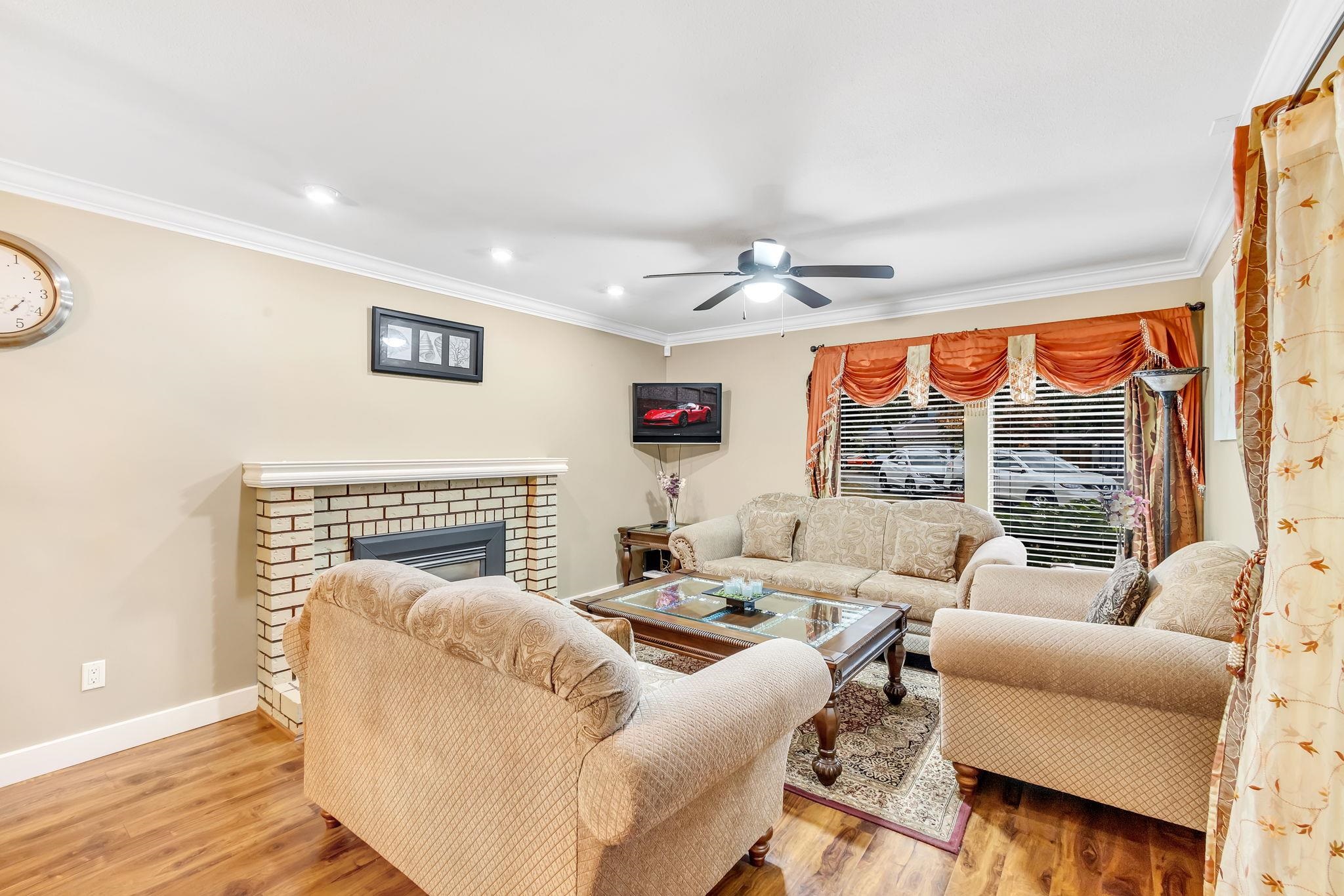 134a Street, Surrey, BC V3W 5W2