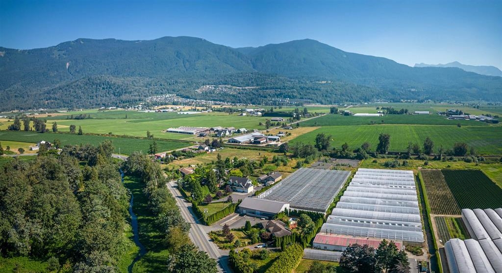 50284 Yale Rd, Chilliwack, BC V4Z 0B3