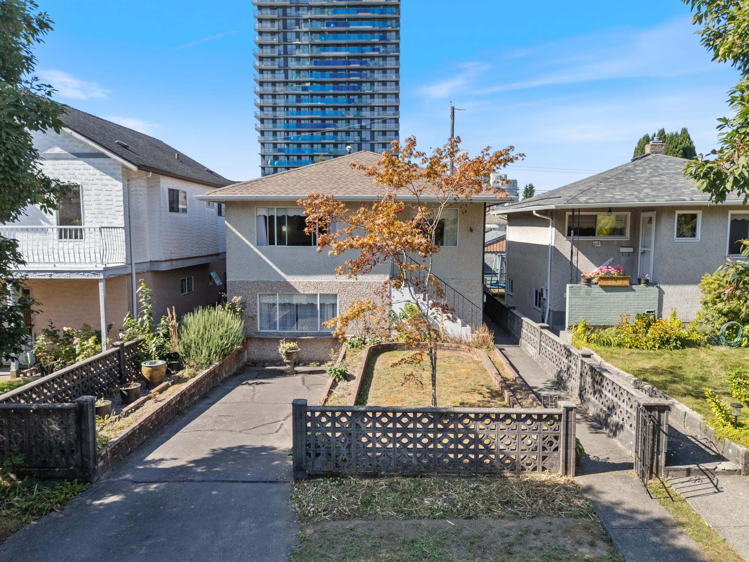 5131 Ann Street, Vancouver, BC V5R 4J8