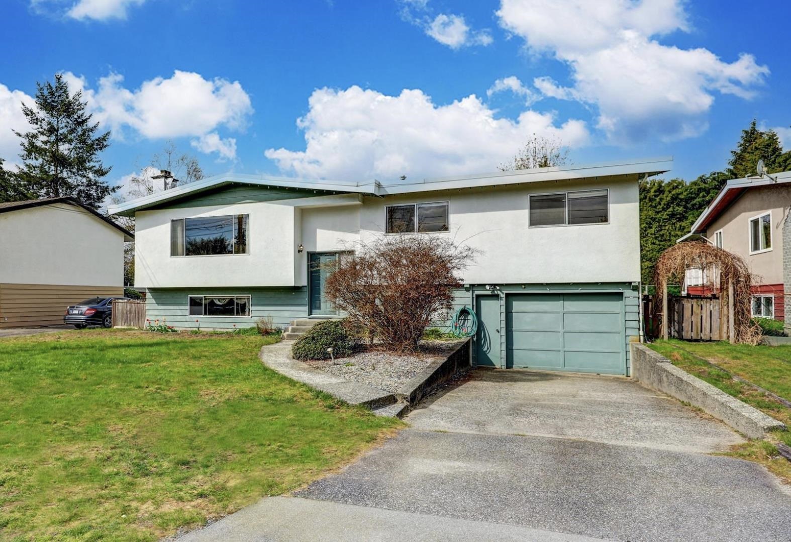 3561 York Street, Port Coquitlam, BC V3B 4A8